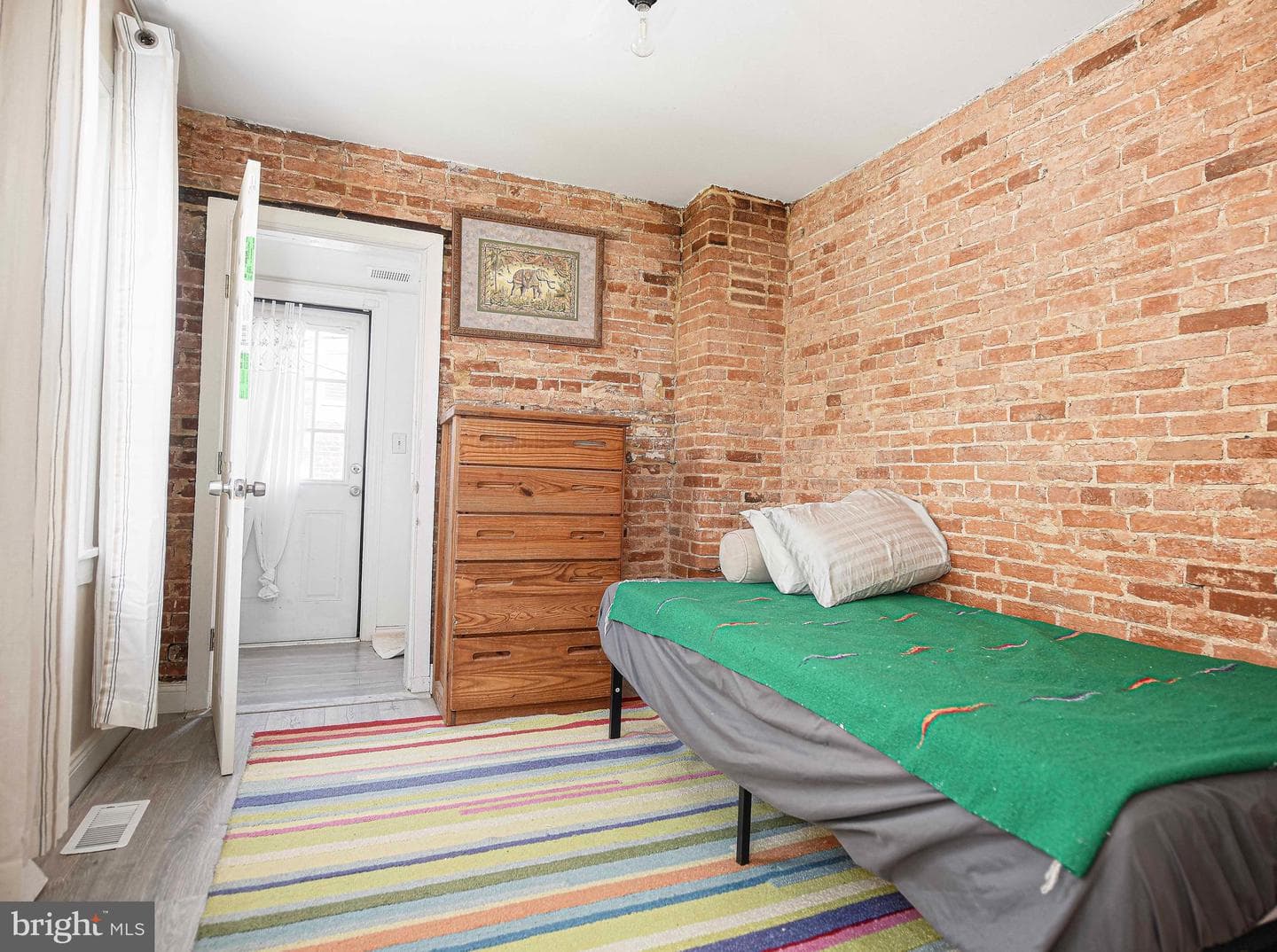 14 Poultney Street photo 15