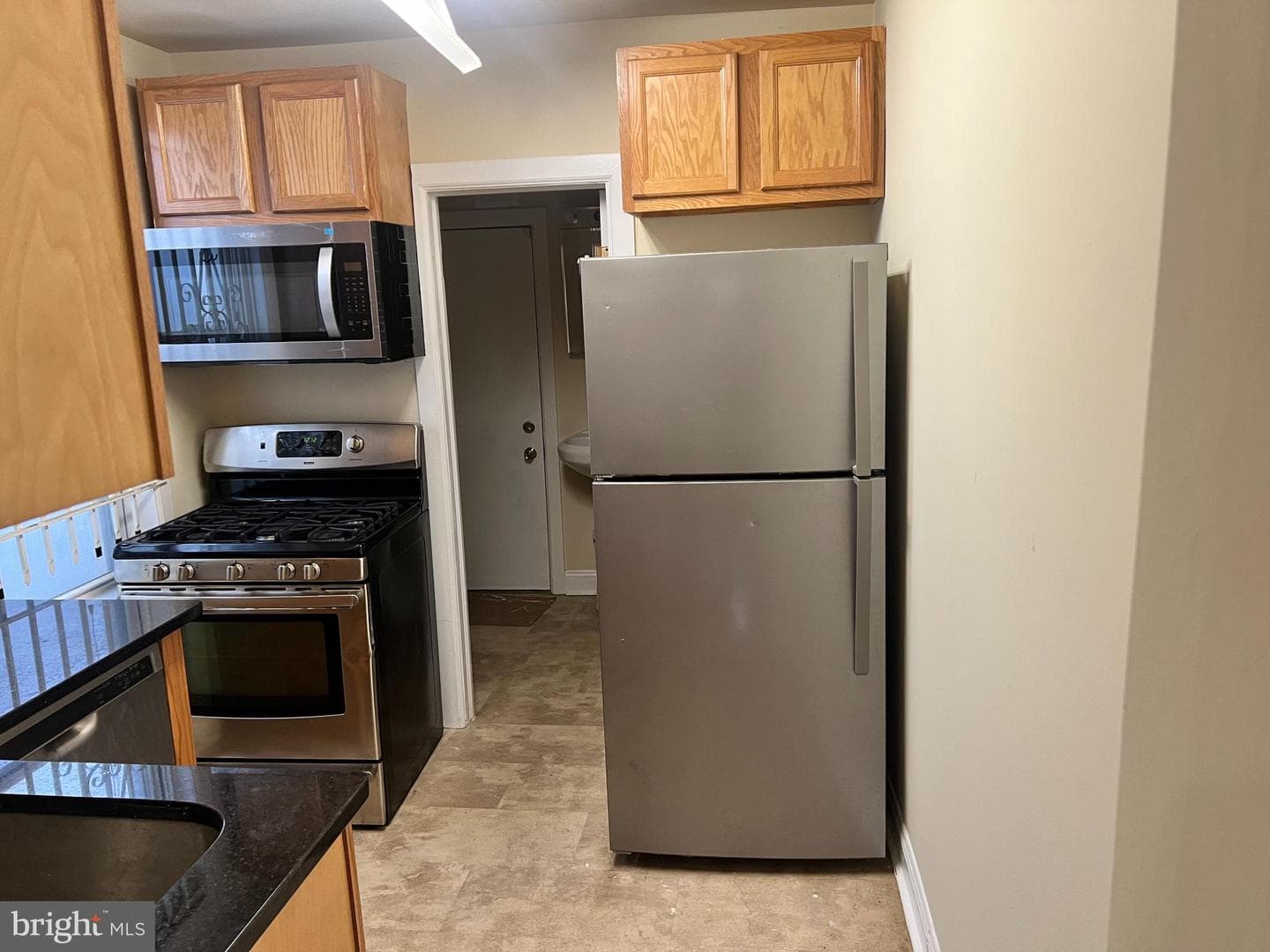 612 Wyeth Street photo 4