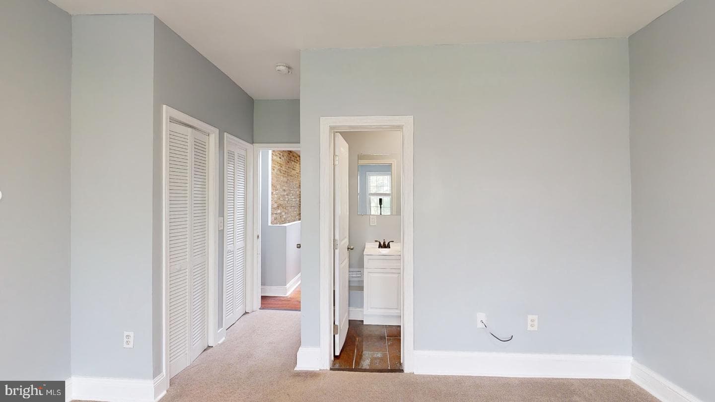2714 The Alameda photo 15