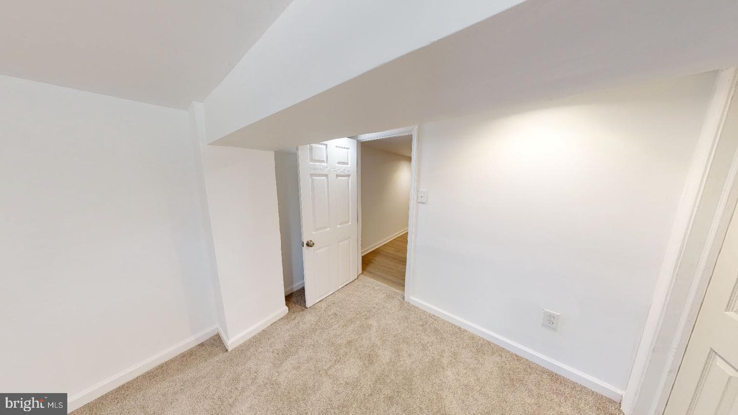 2714 The Alameda photo 20