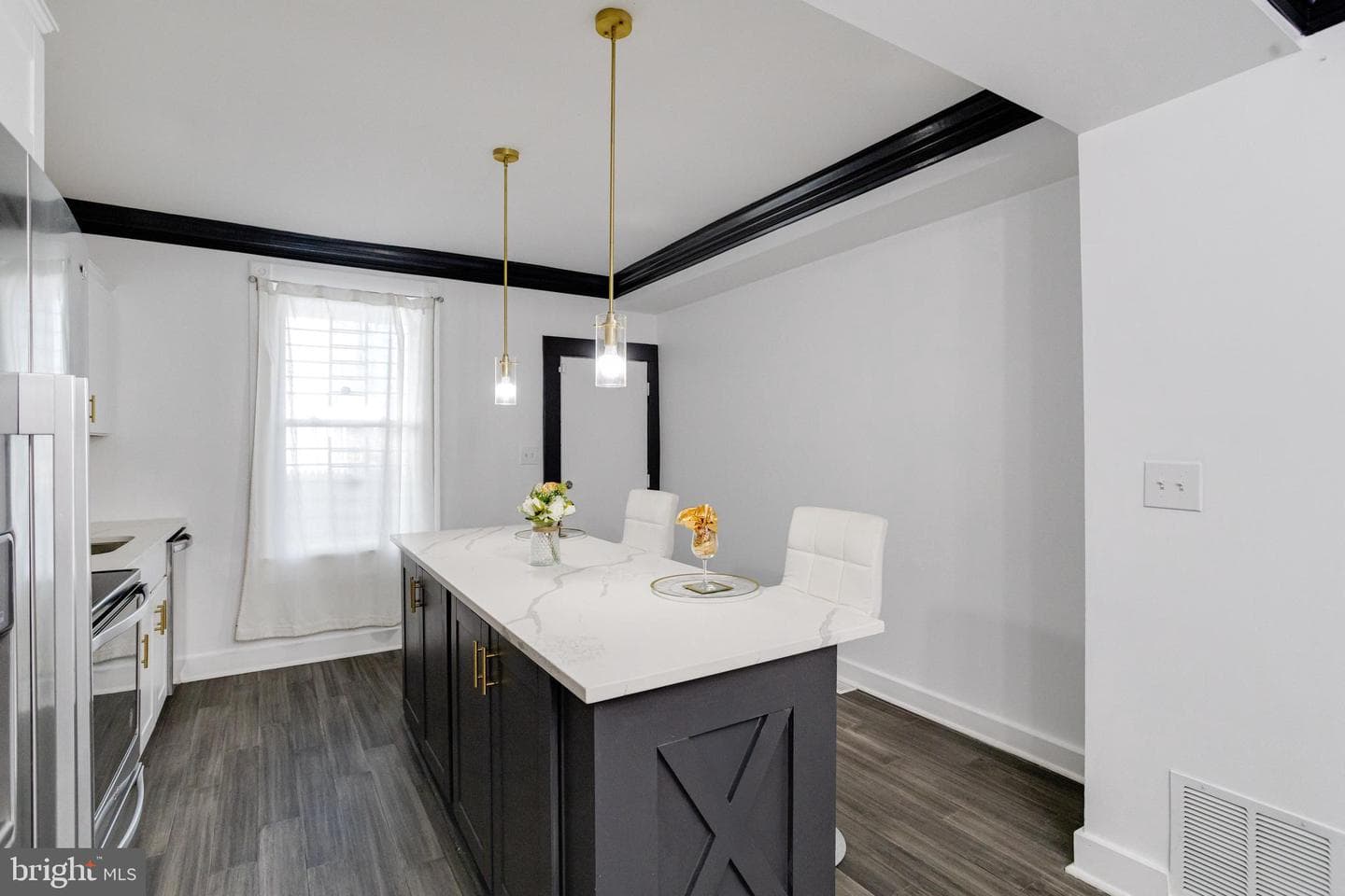 1107 S Carey Street photo 16