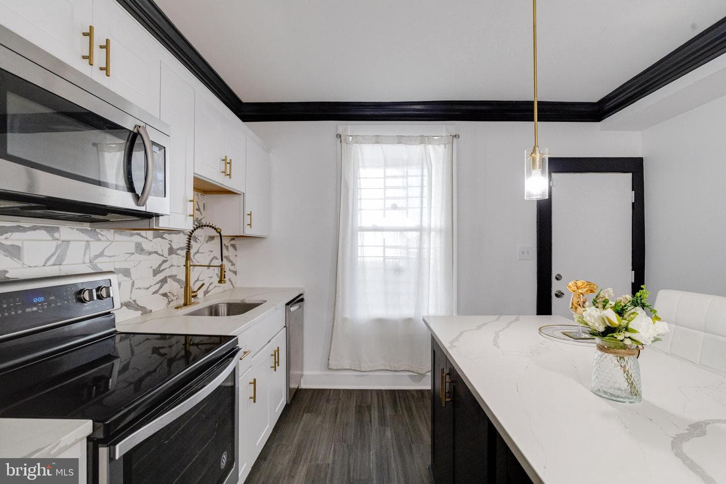 1107 S Carey Street photo 17