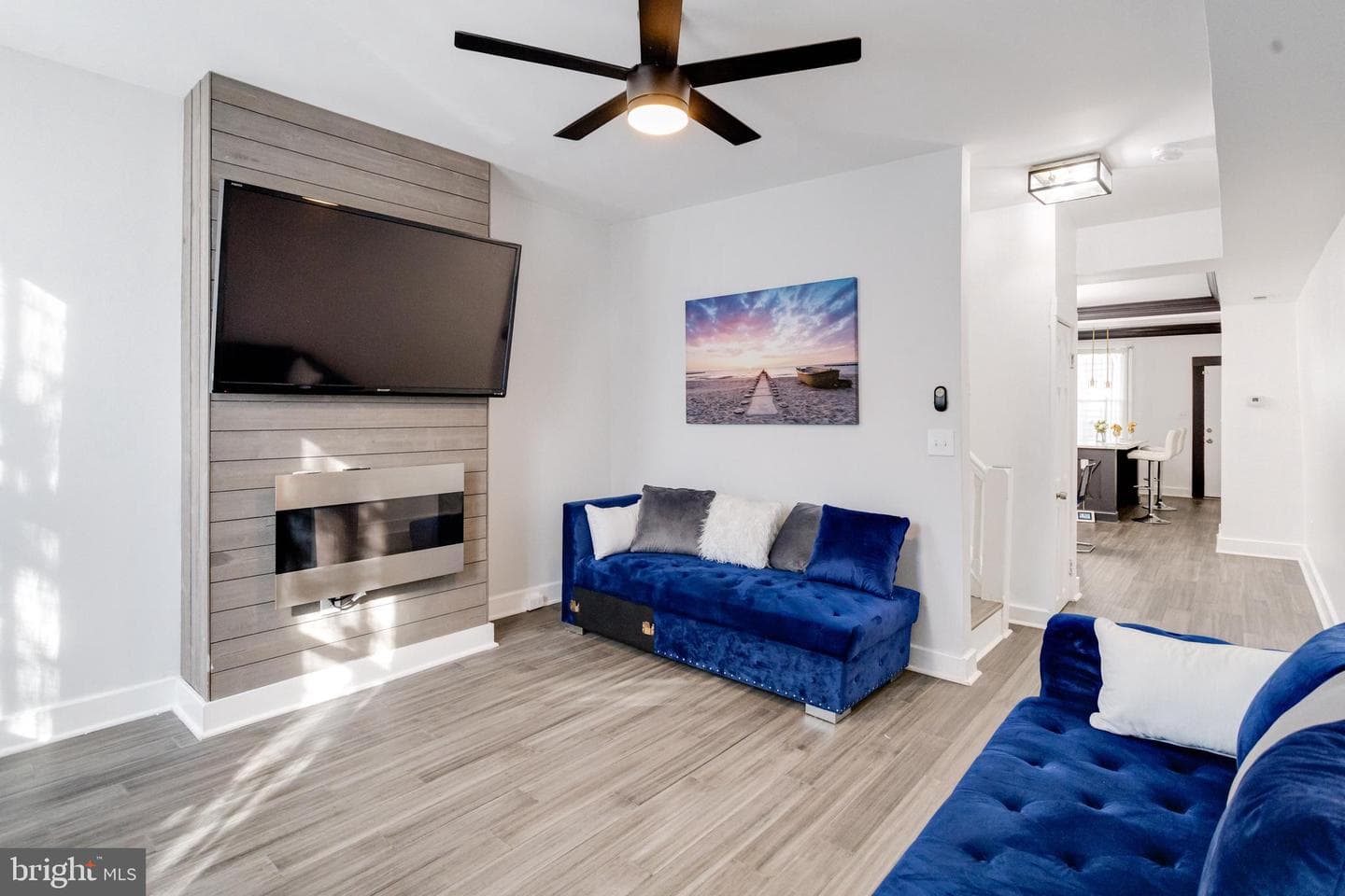 1107 S Carey Street photo 4
