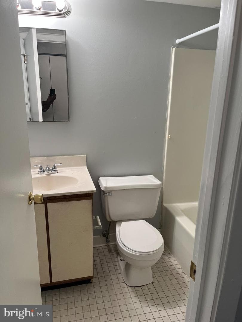 1317 W Fayette Street #3b photo 7