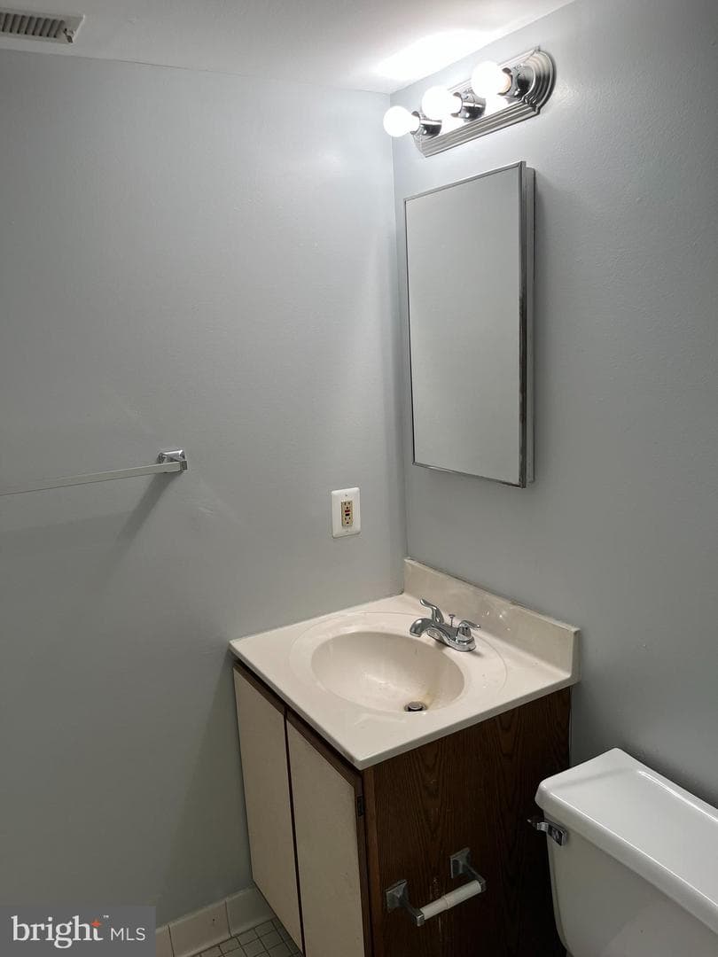 1317 W Fayette Street #3b photo 8