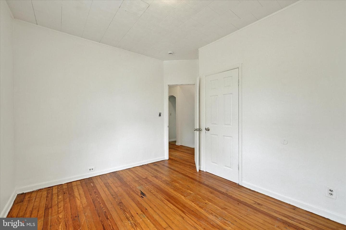 4609 Frankford Avenue photo 15