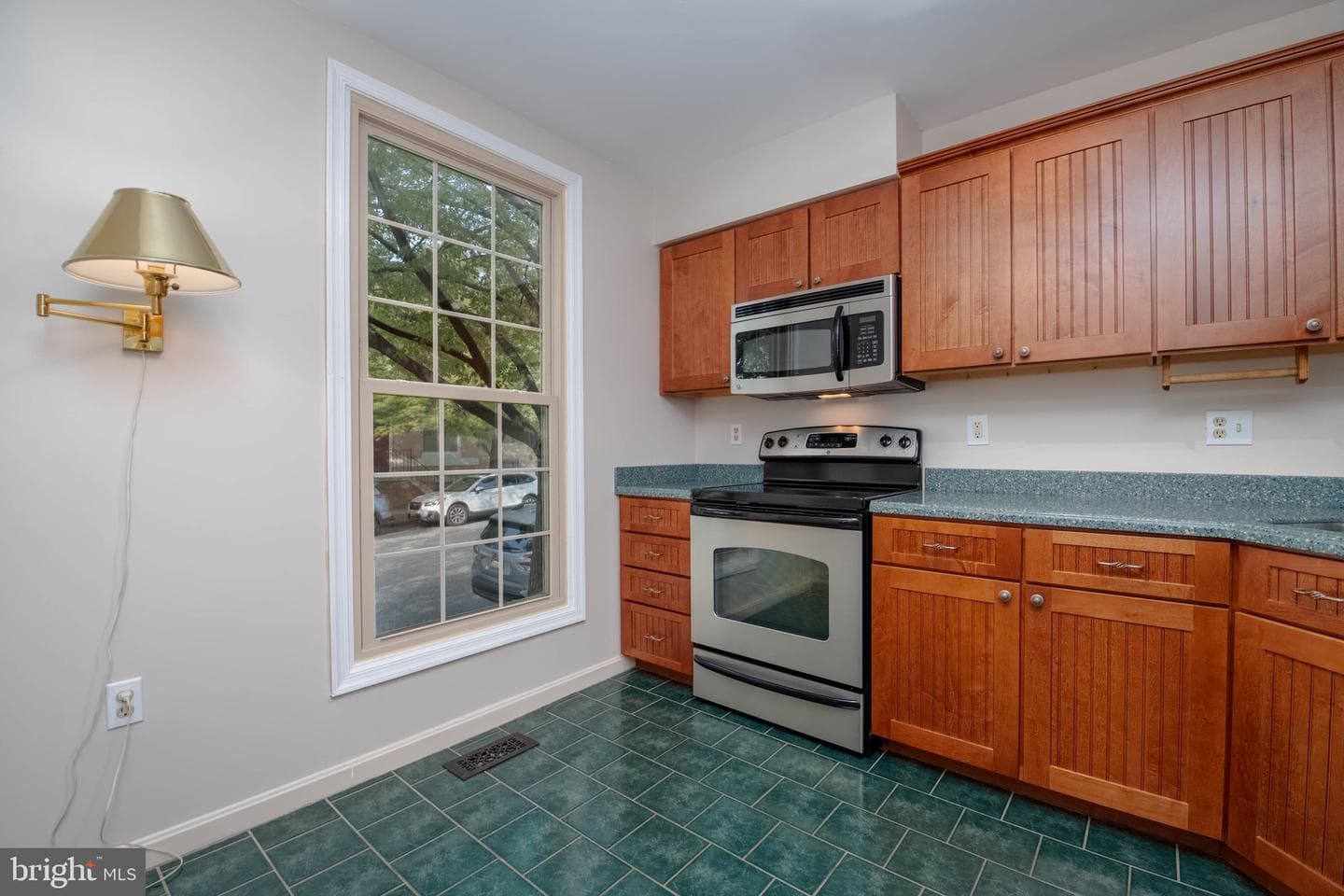 2807 Elliott Street photo 15