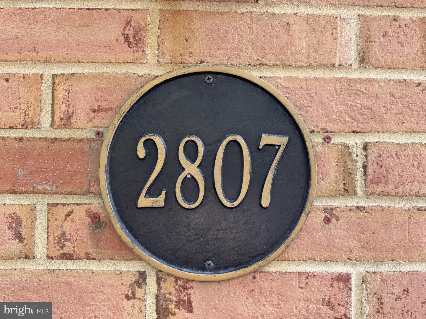 2807 Elliott Street photo 4