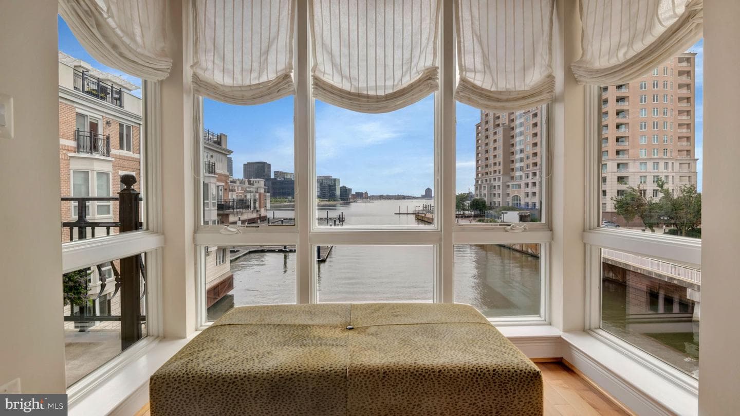 1027 Pier Pointe Landing #113 photo 4