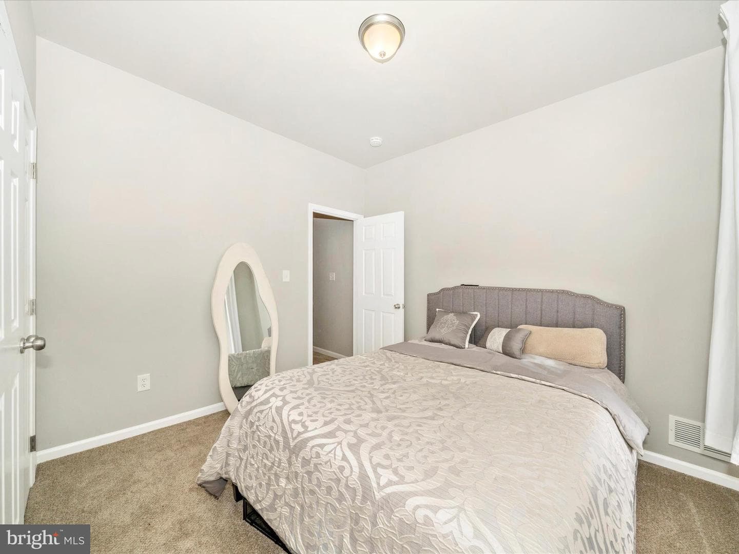 420 N Chester Street photo 24