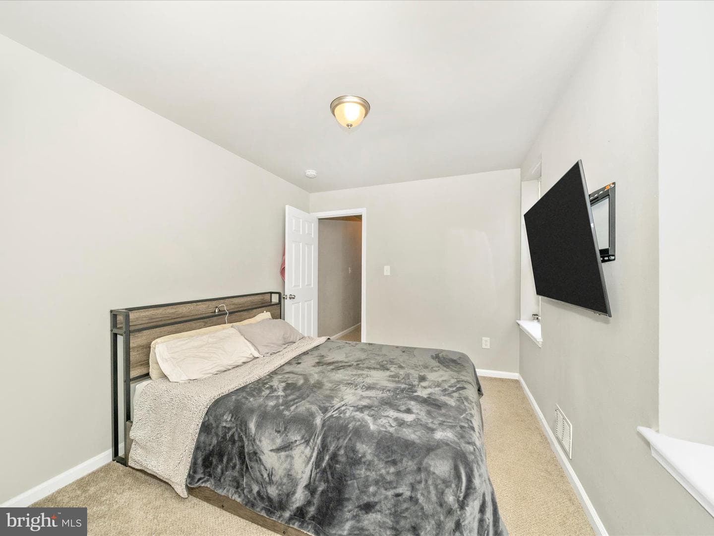 420 N Chester Street photo 31