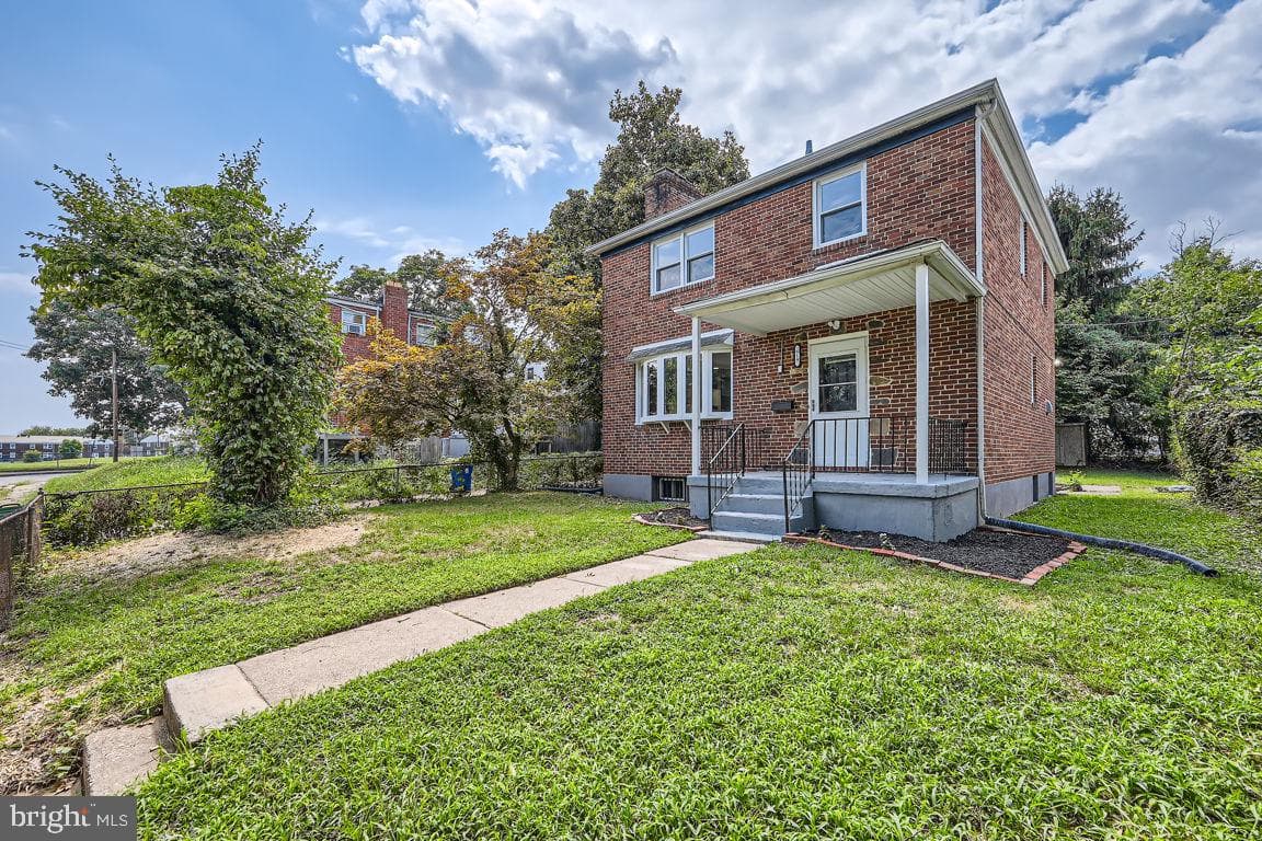 619 Harwood Avenue photo 2