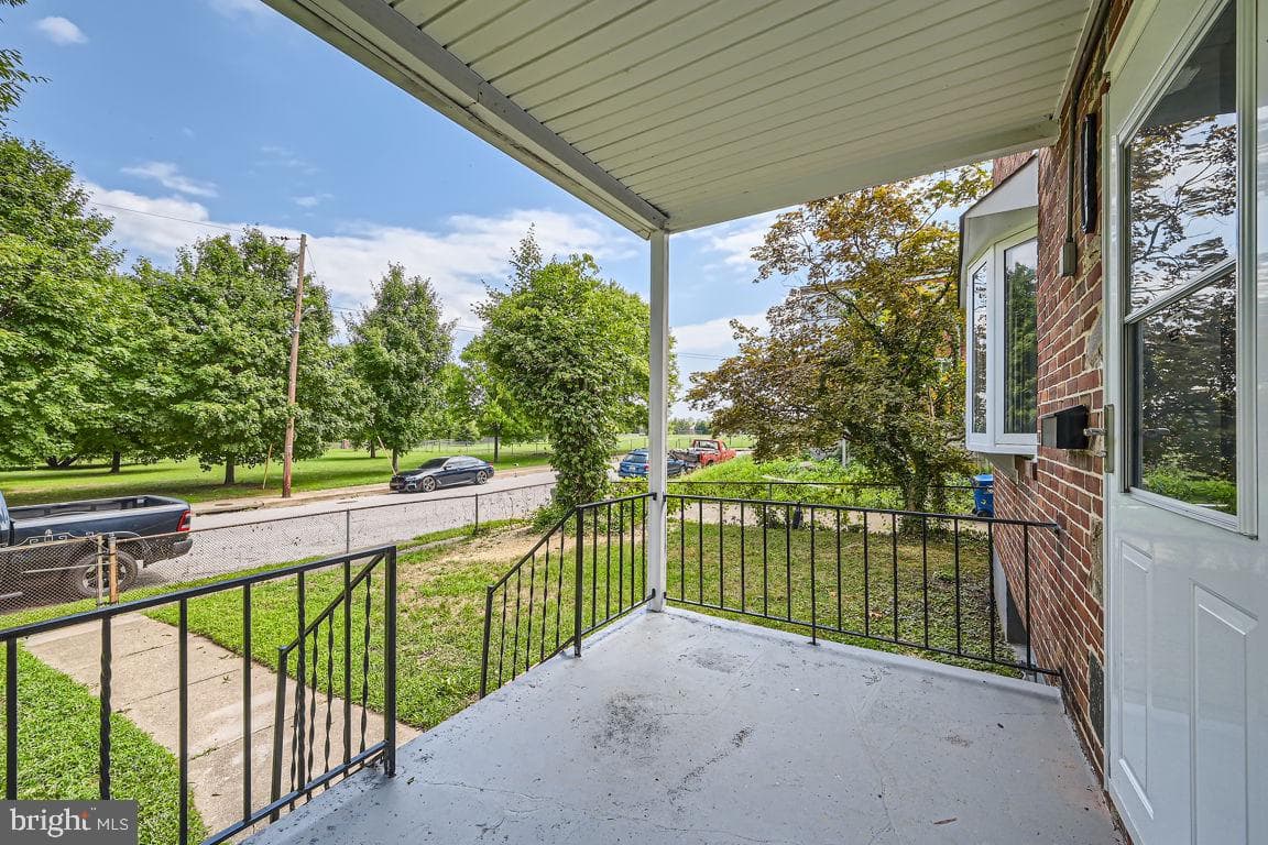 619 Harwood Avenue photo 5