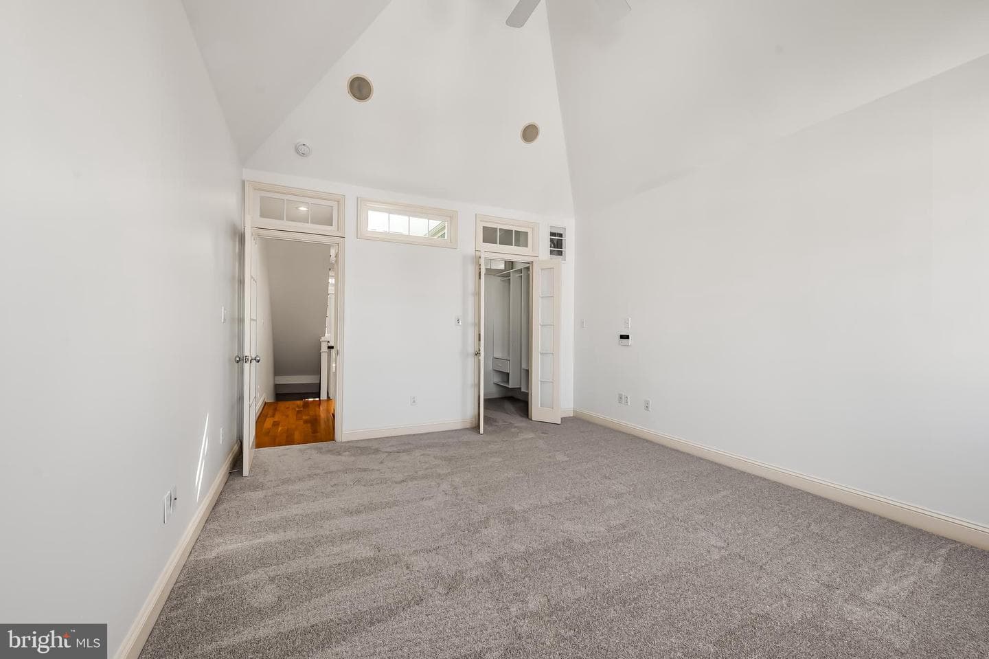 1114 S Clinton Street photo 37