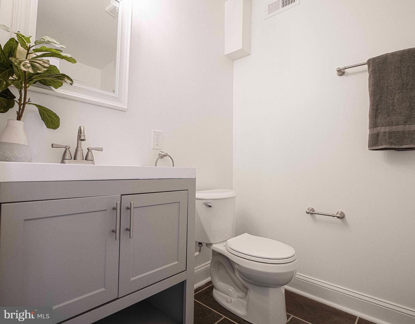 2407 Mcelderry Street photo 15