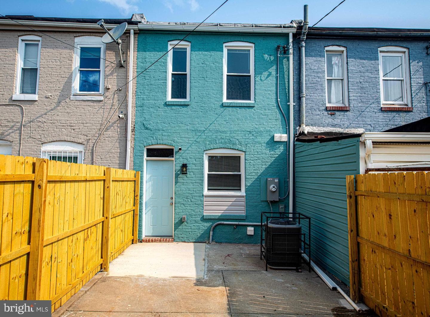 2407 Mcelderry Street photo 23