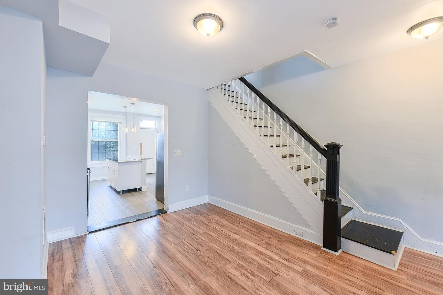 2039 Sinclair Lane photo 6
