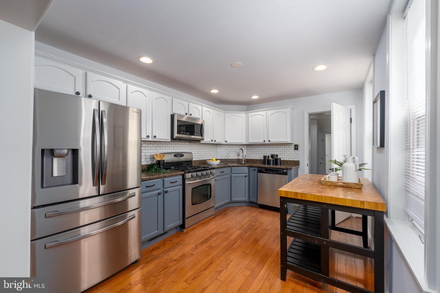 1341 S Charles Street photo 11
