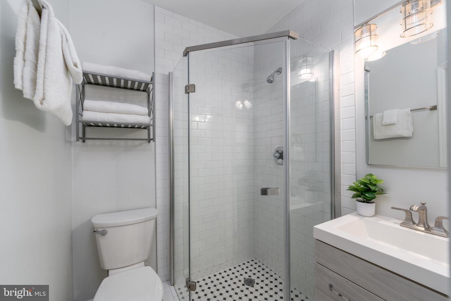 1341 S Charles Street photo 25