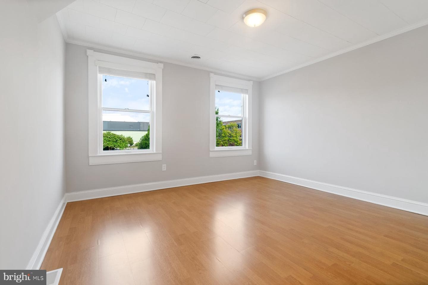 1105 Haubert Street photo 16