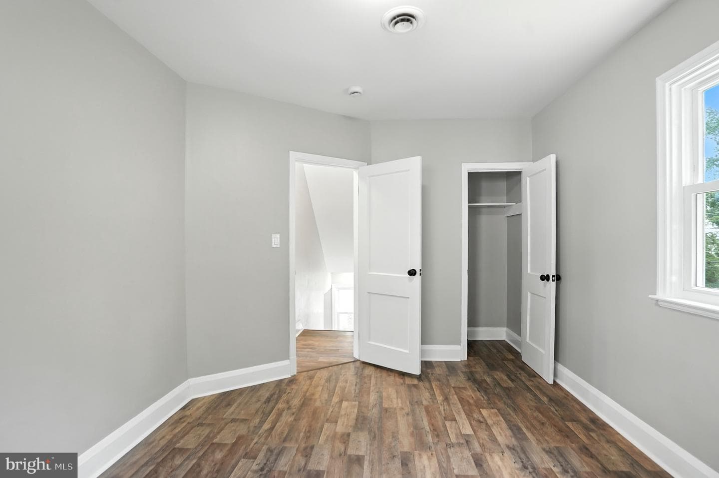 2823 Inglewood Avenue photo 39