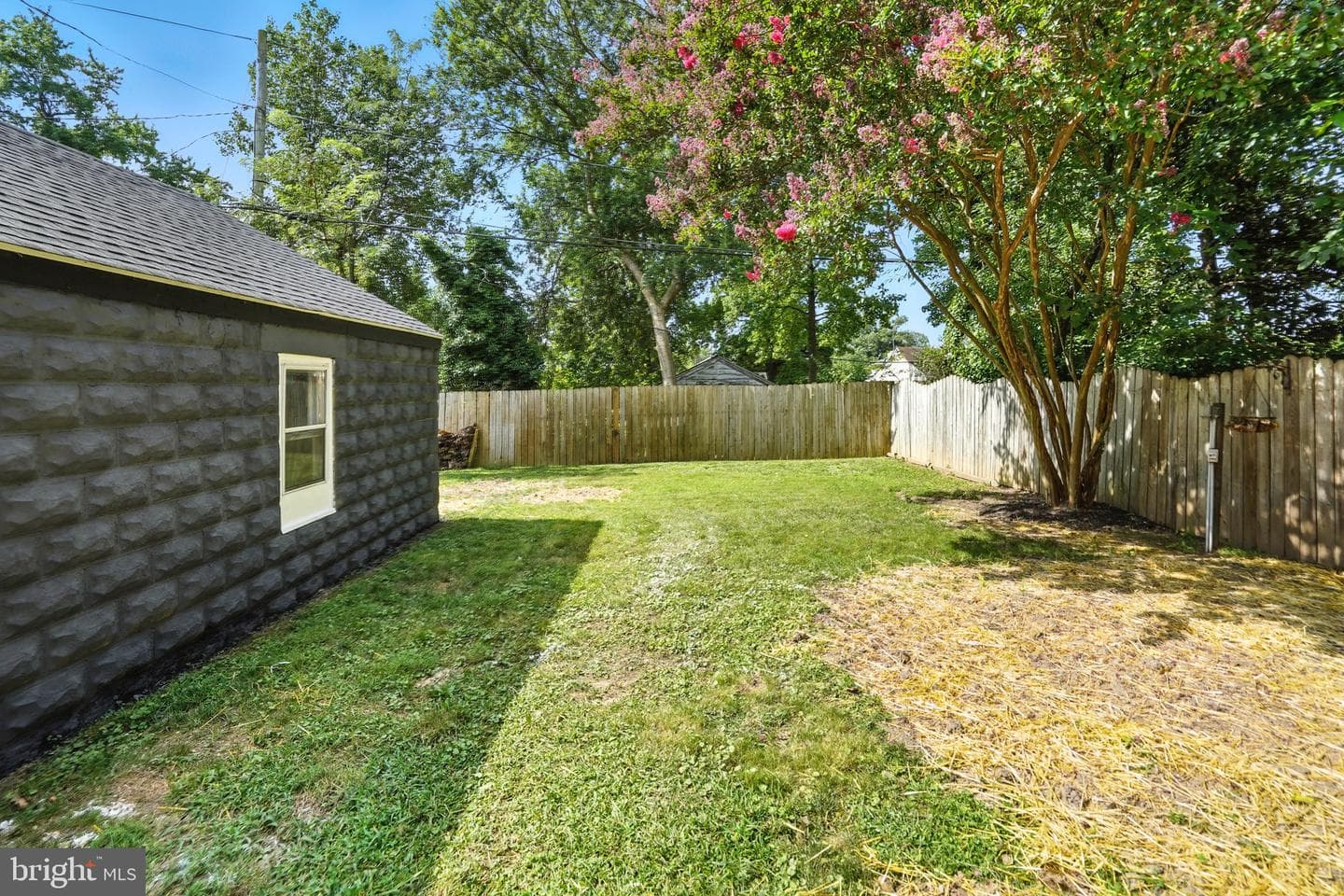 2823 Inglewood Avenue photo 7