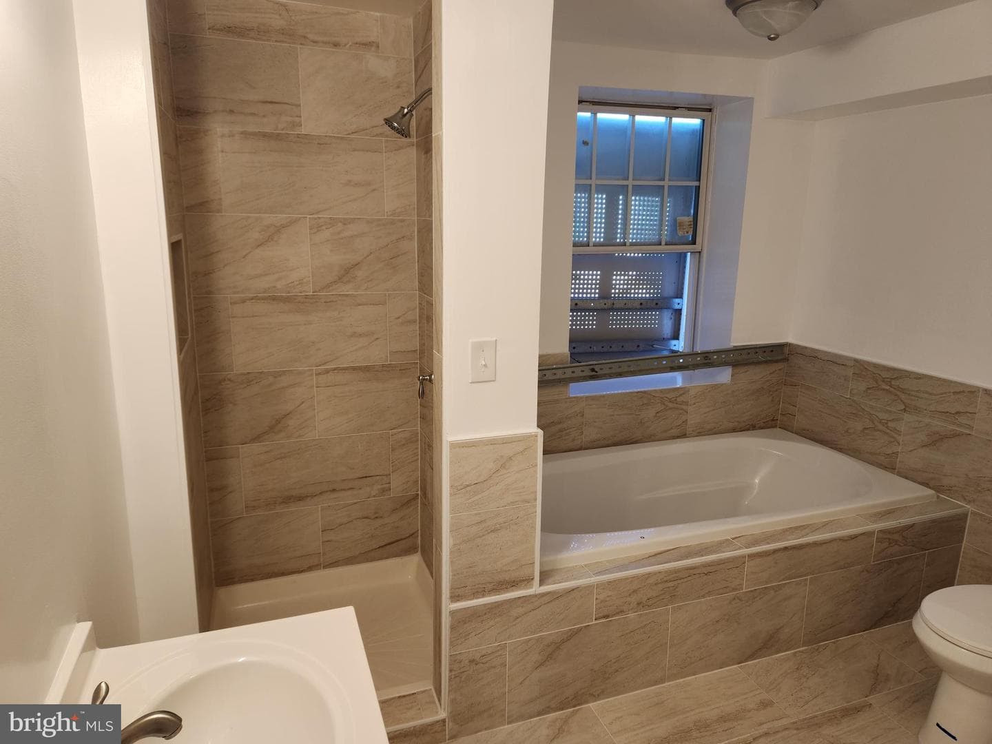 308 S Stricker Street photo 10