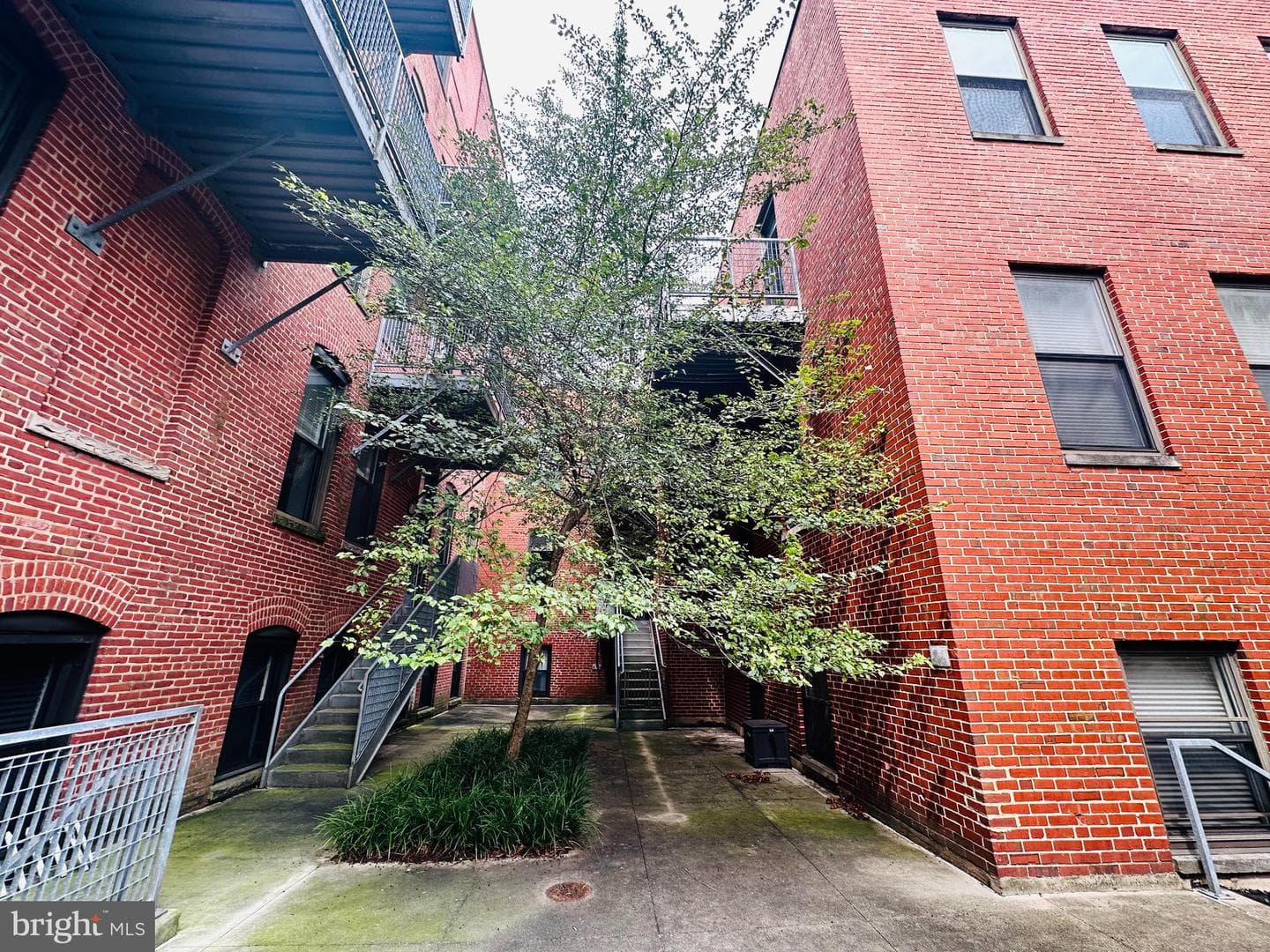 1211 Light Street #408 photo 35