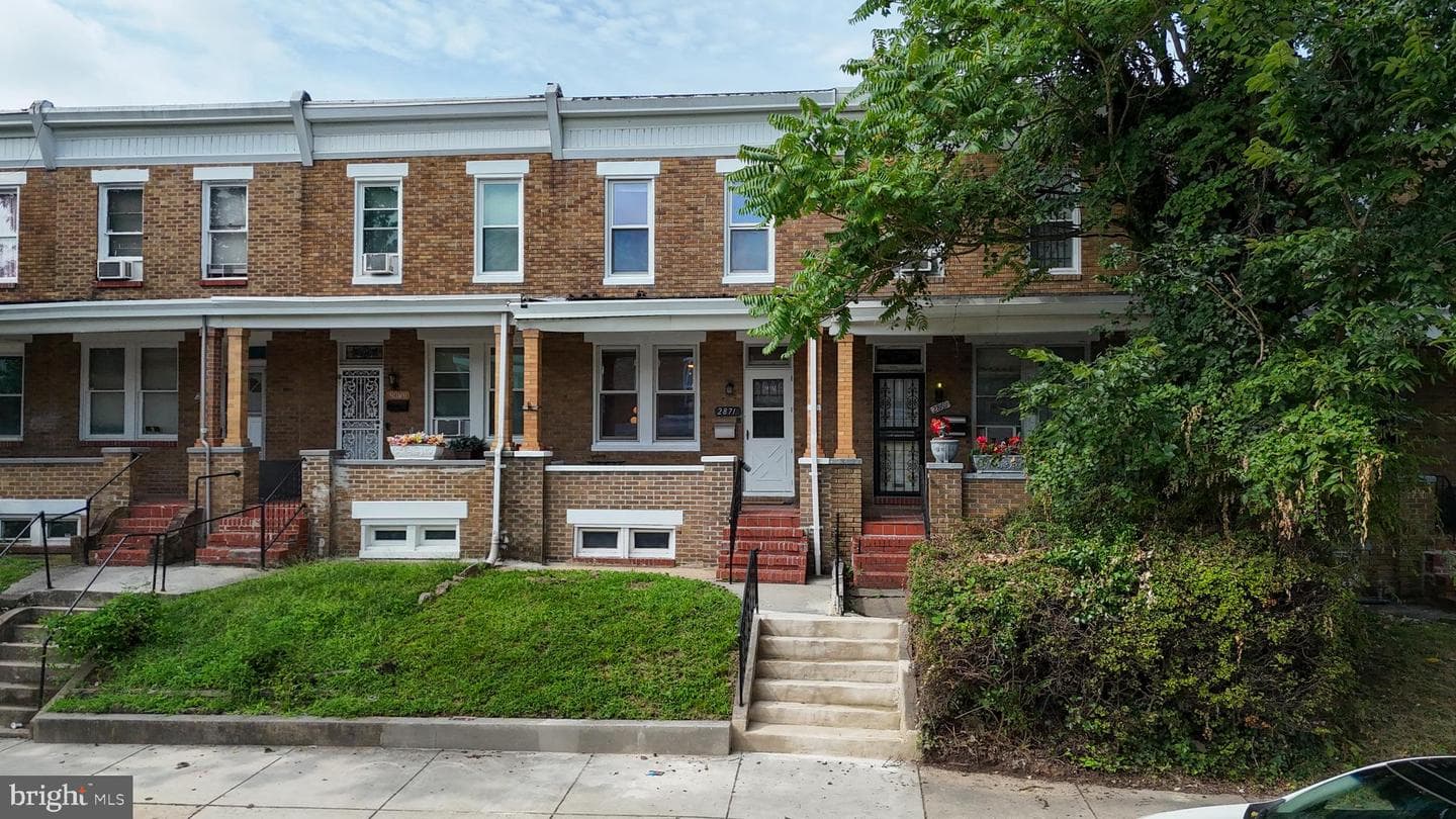 2871 Pelham Avenue photo 19