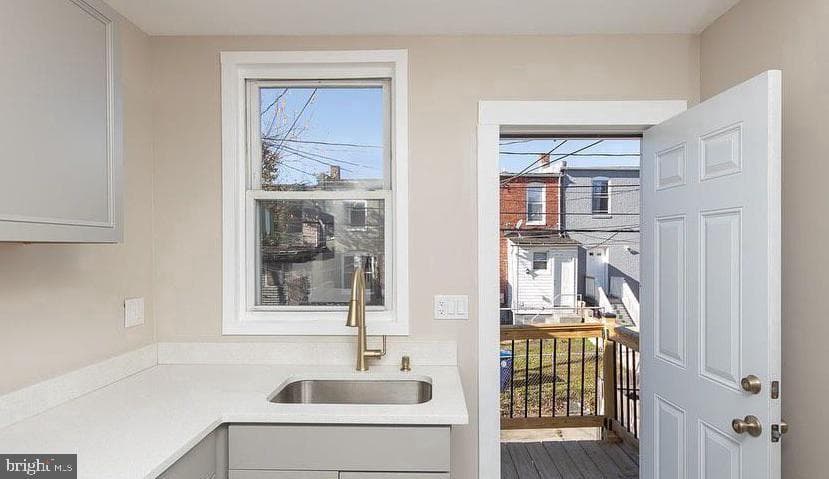 22 N Ellamont Street photo 10