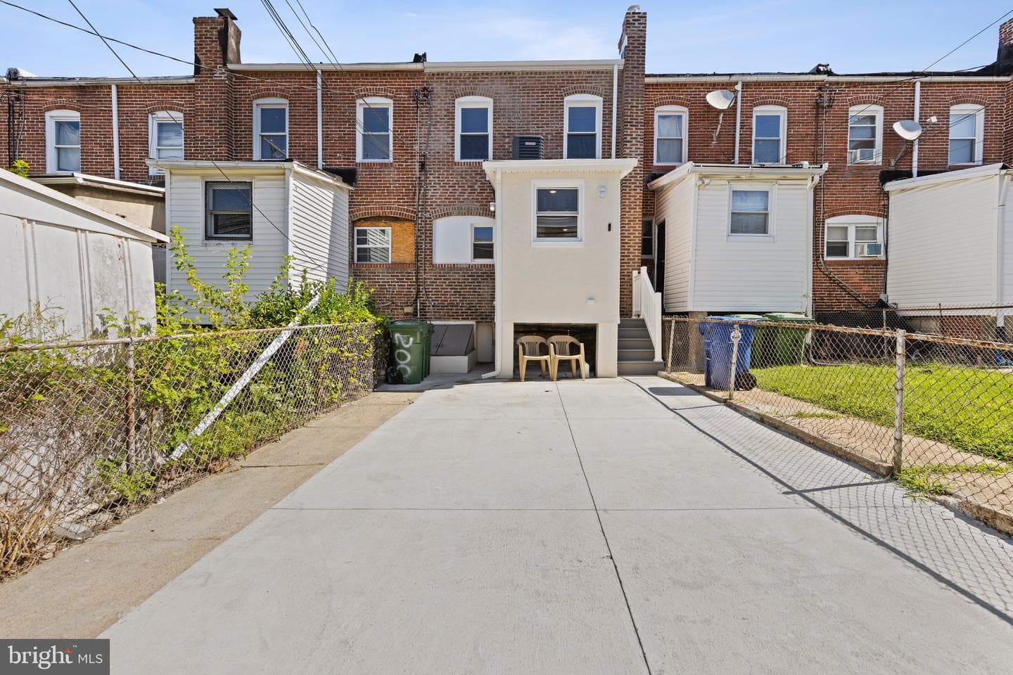 1015 Bonaparte Avenue photo 21