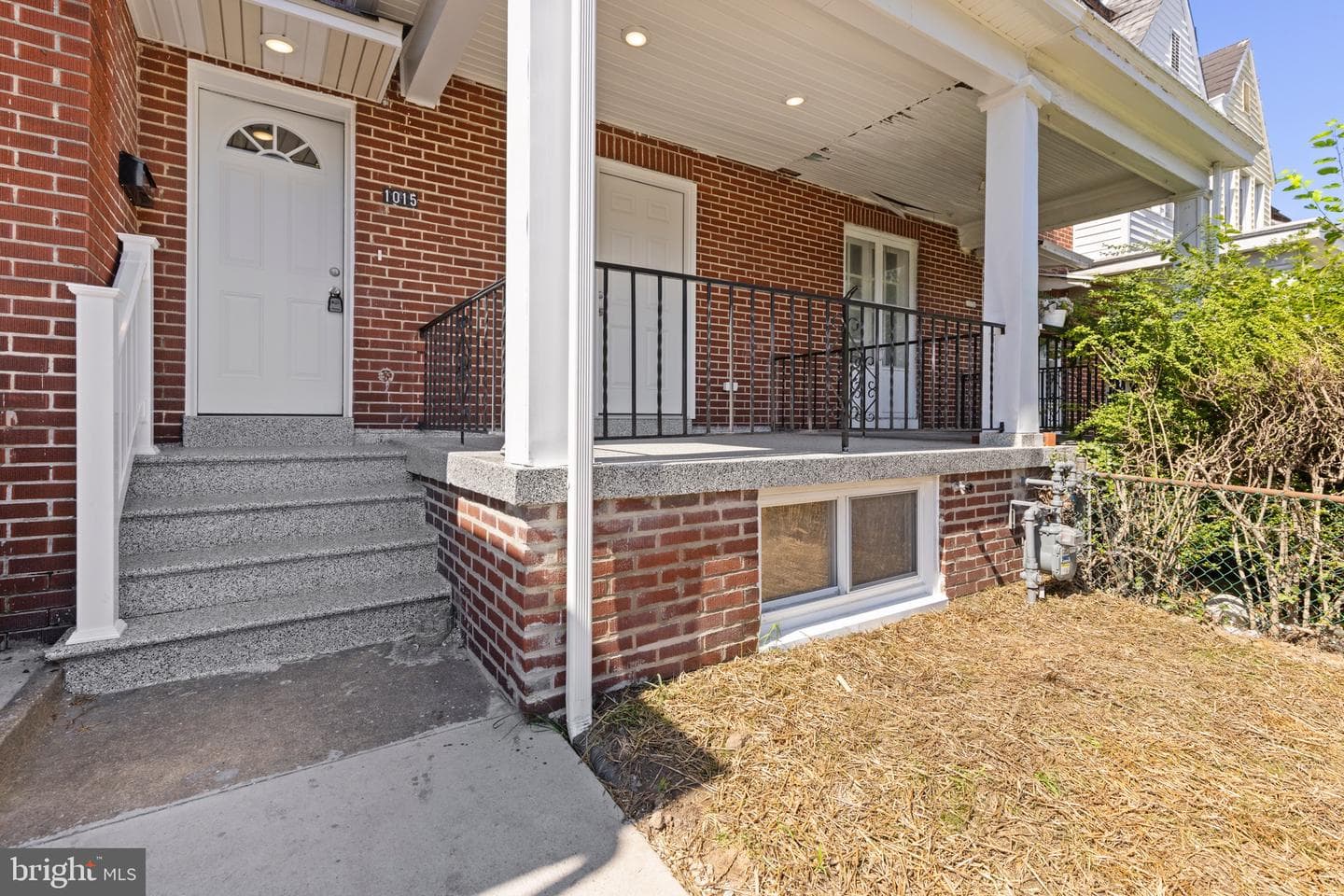 1015 Bonaparte Avenue photo 3