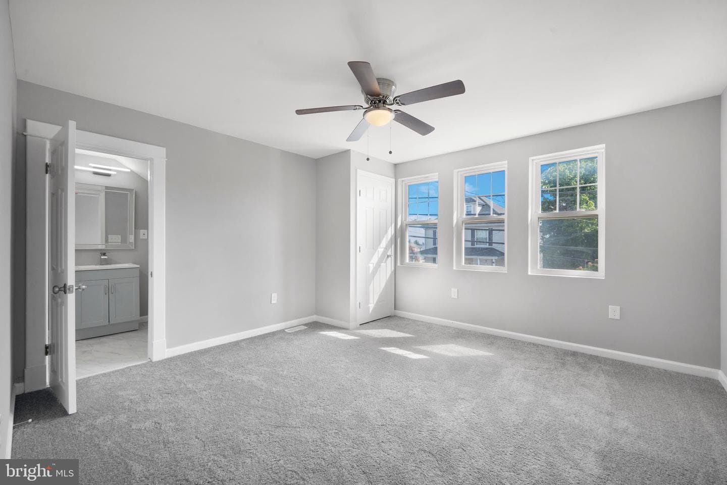 4208 Furley Avenue photo 18