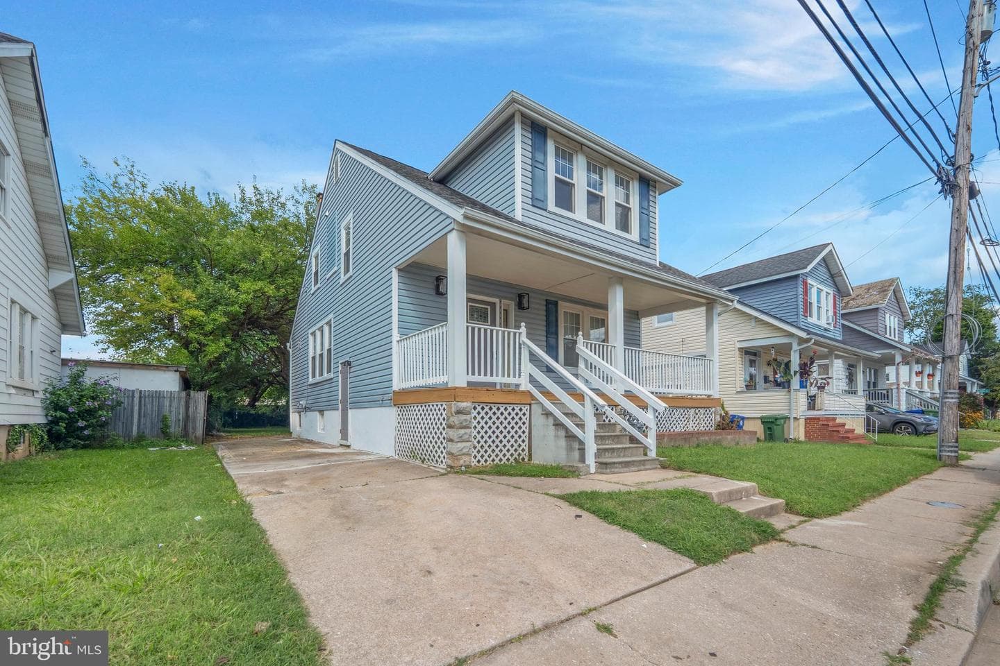 4208 Furley Avenue photo 2