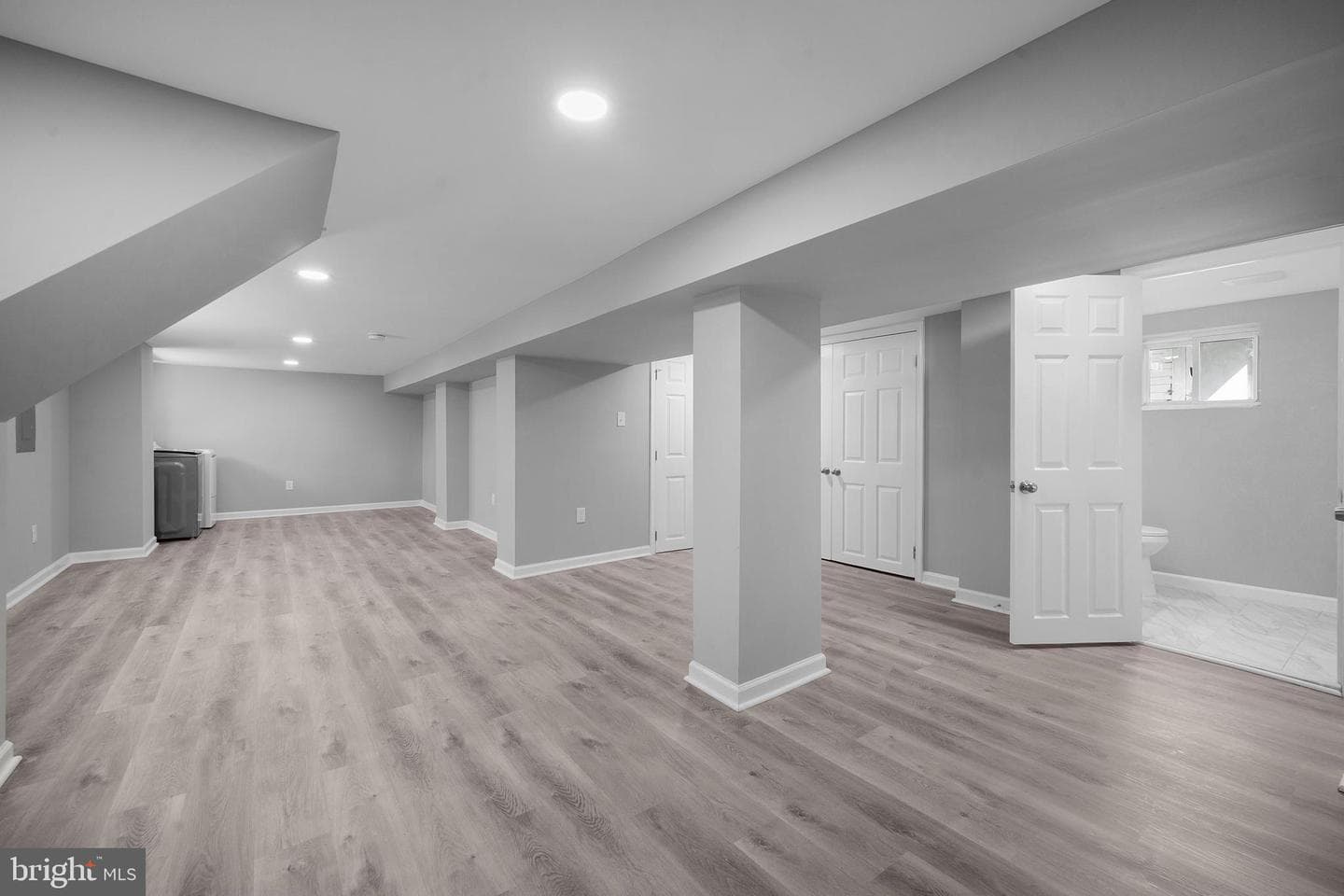 4208 Furley Avenue photo 29