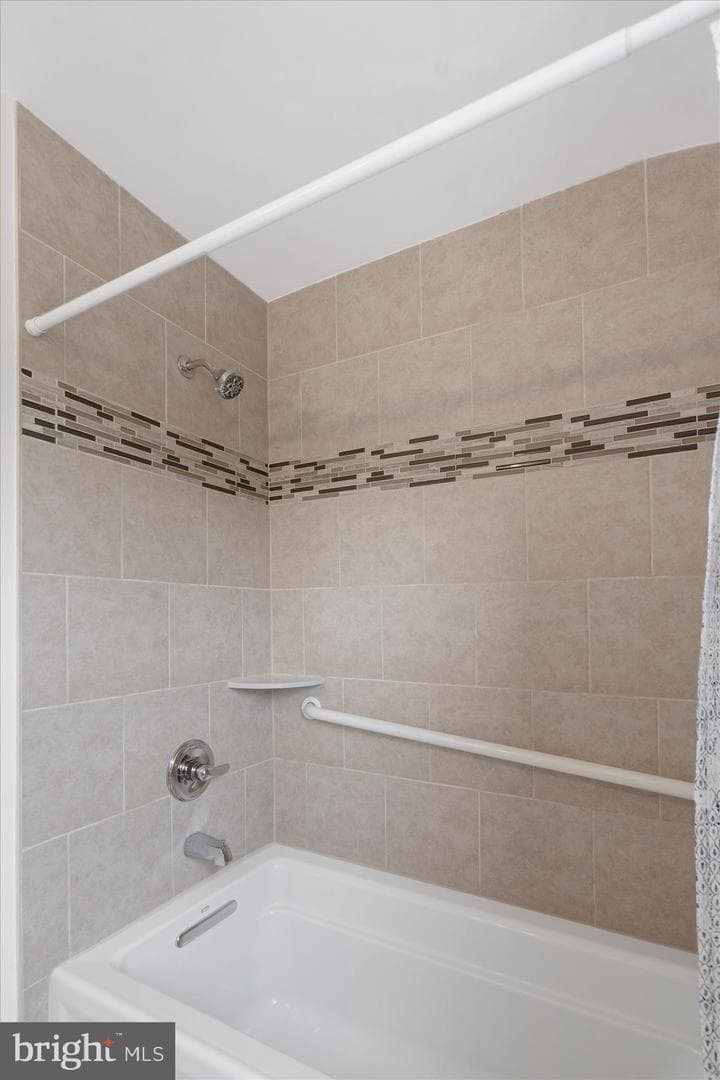 6112 Edlynne Road photo 26