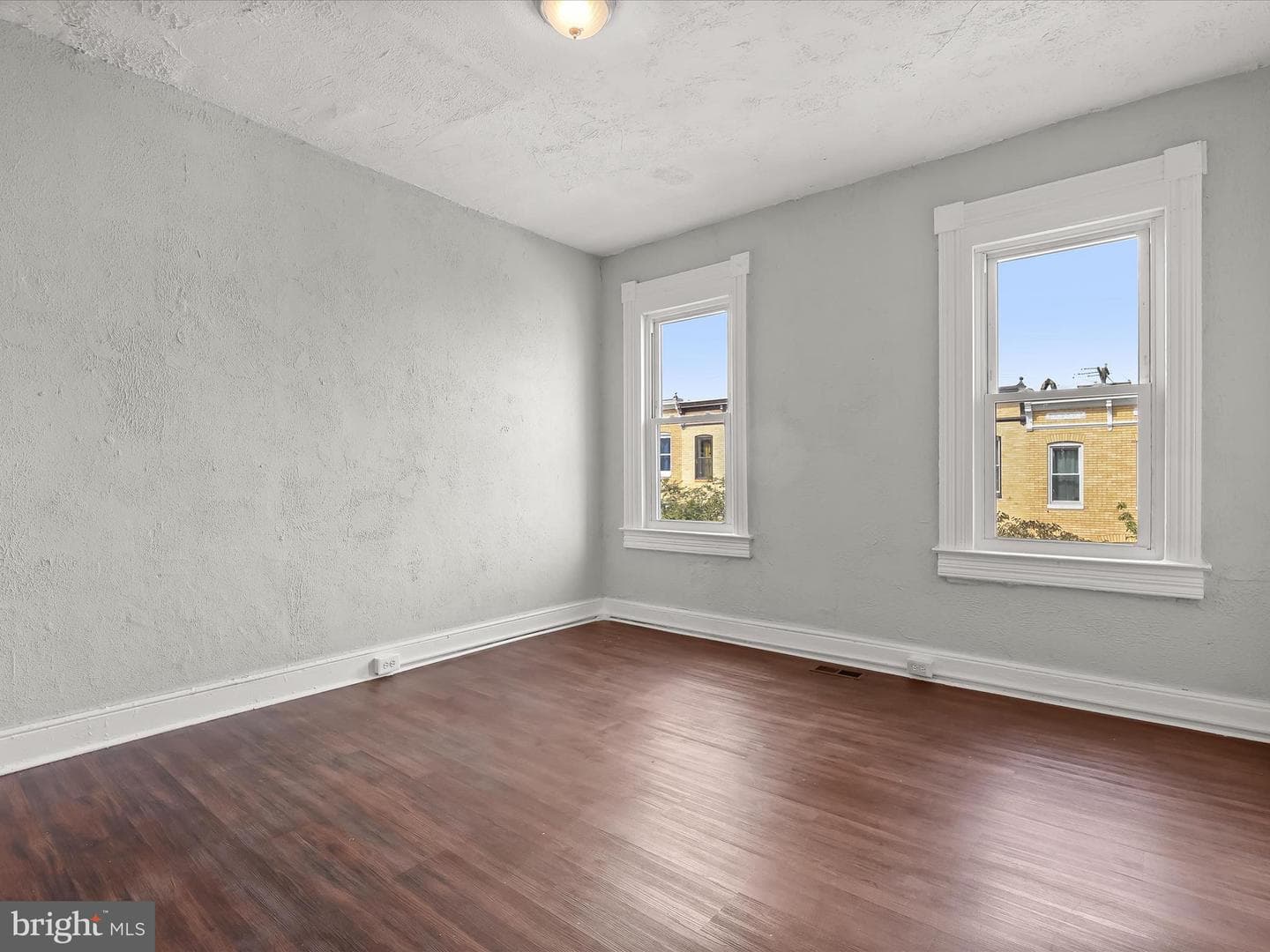 21 N Clinton Street photo 20