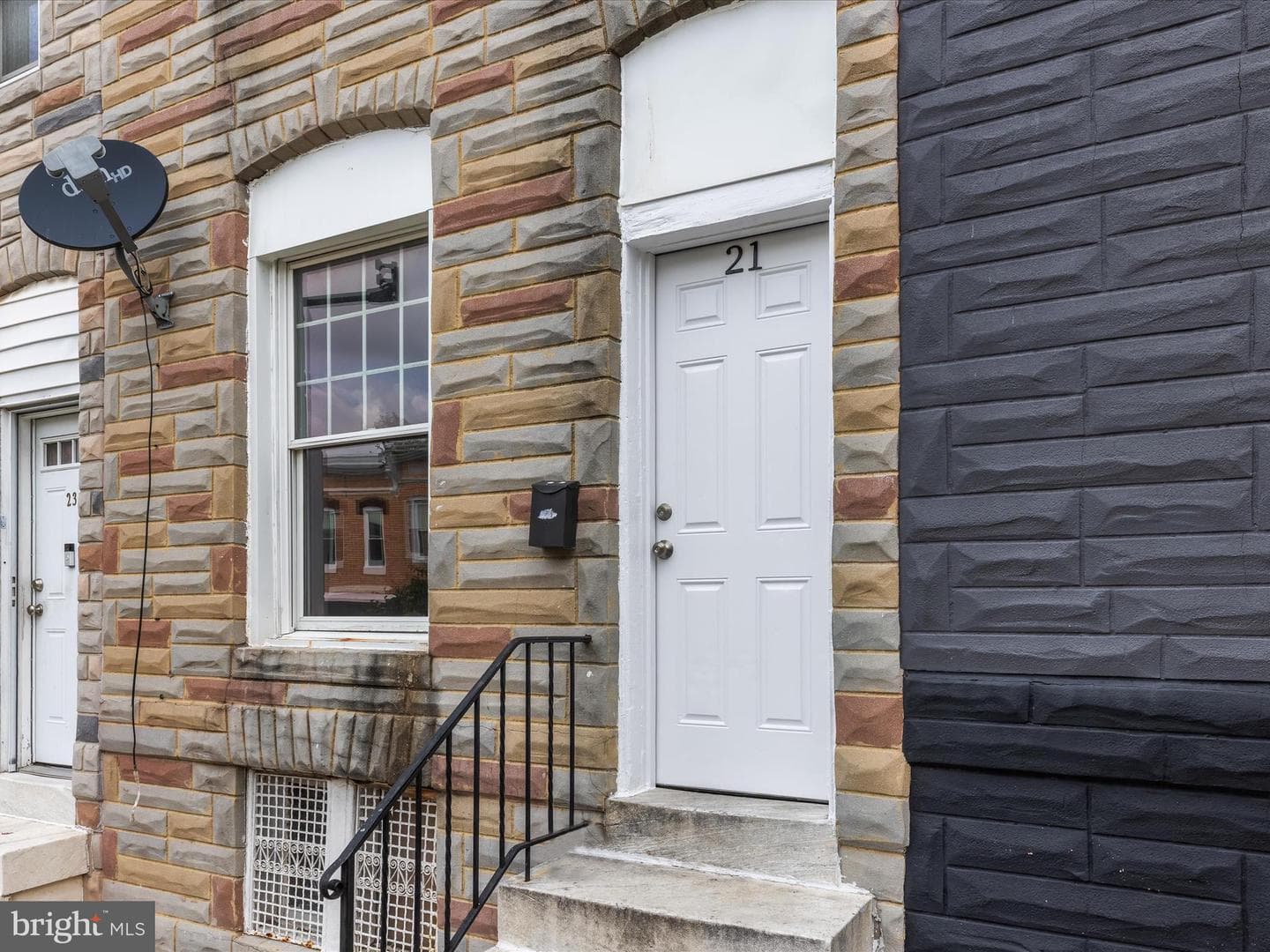 21 N Clinton Street photo 3