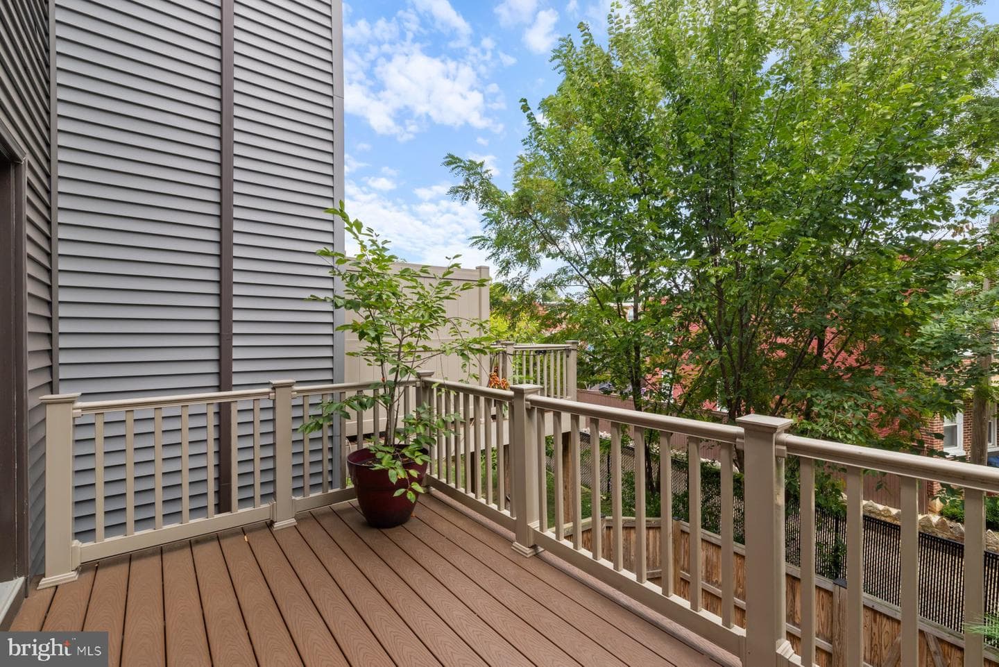 4205 Skyview photo 14