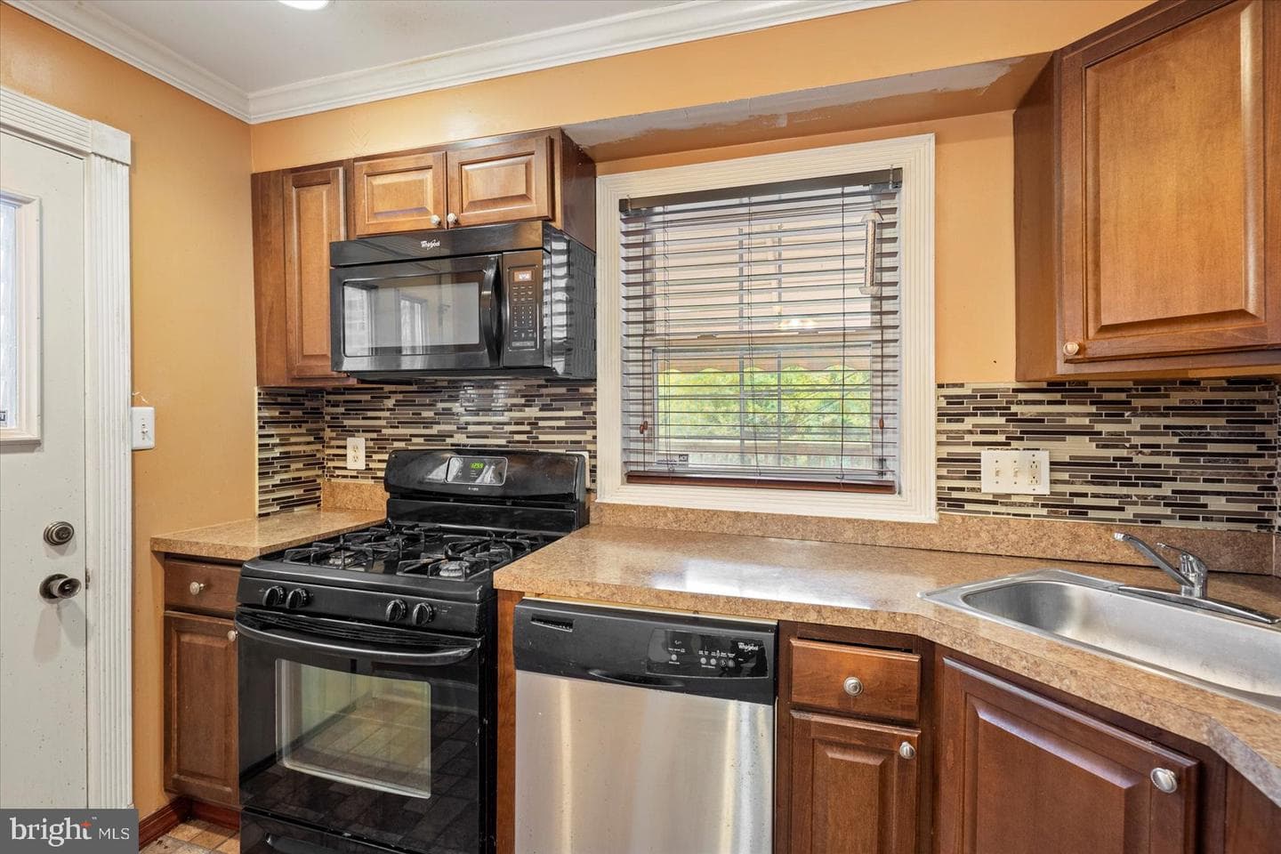 3707 Howard Park Avenue photo 16