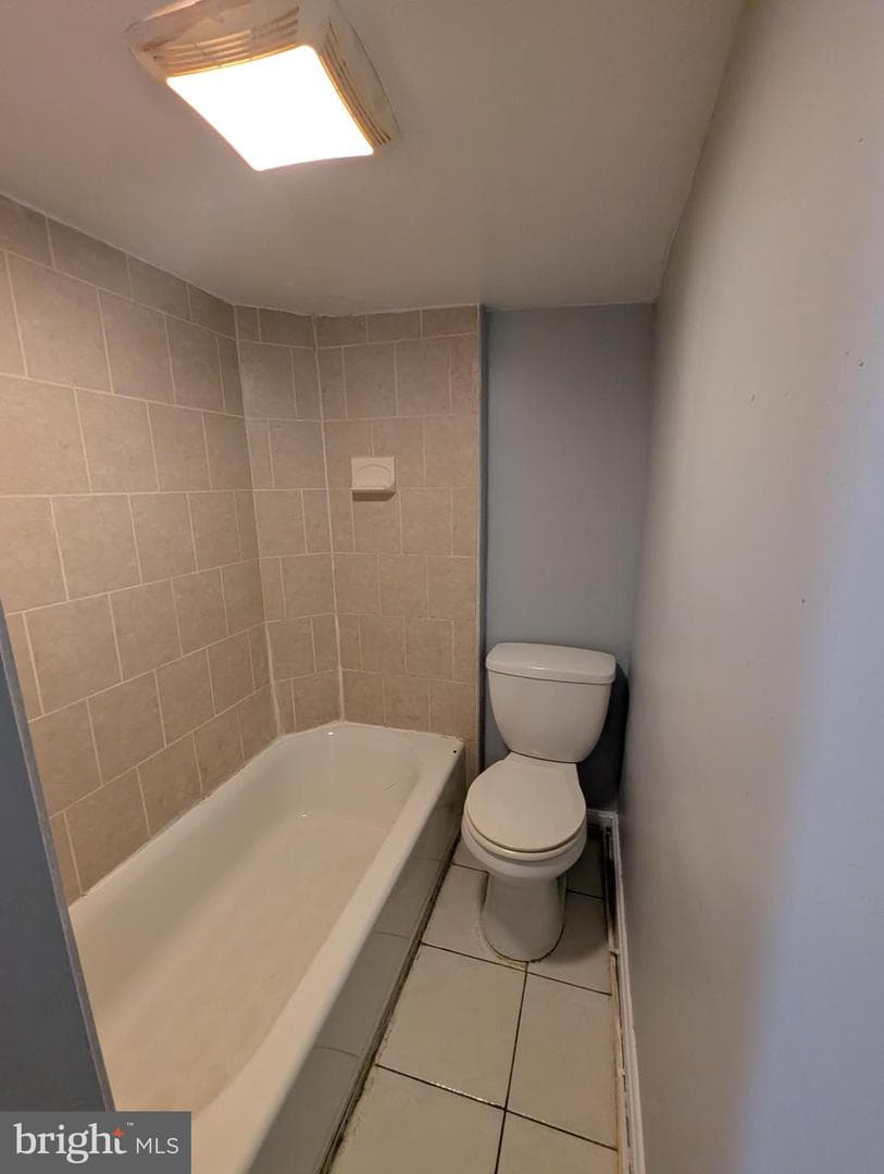 1835 N Bond Street N photo 23