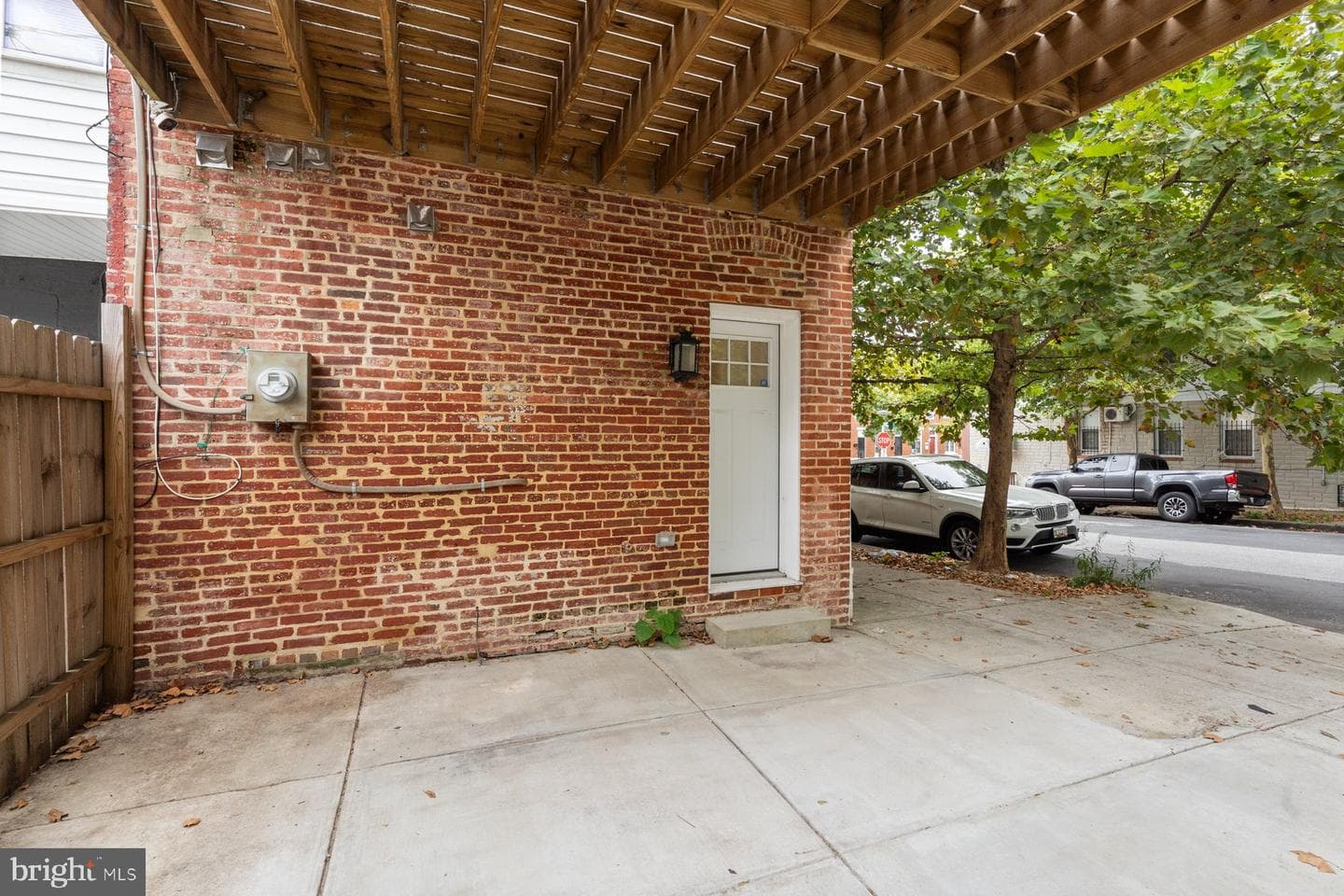 543 N Kenwood Avenue photo 36
