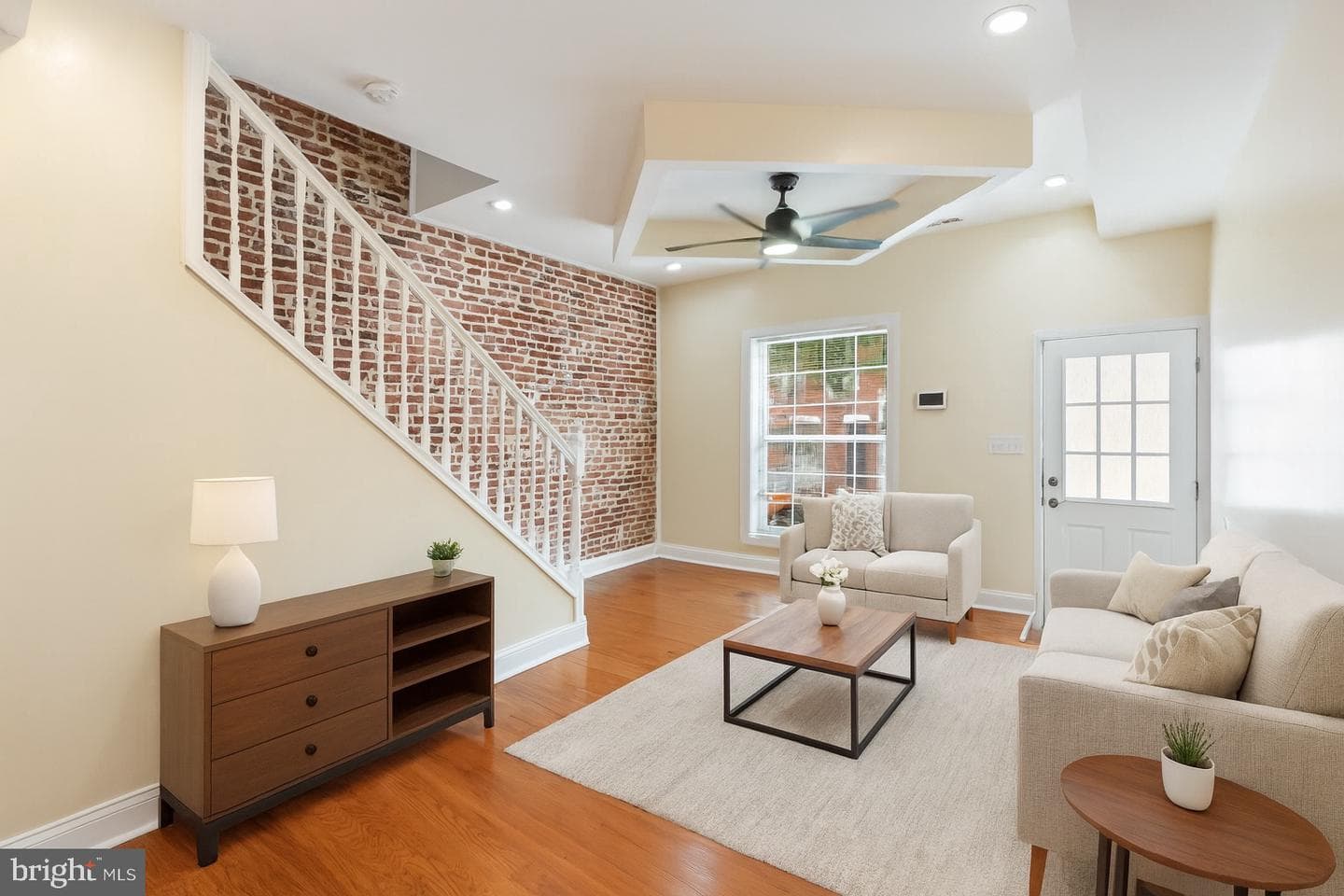 543 N Kenwood Avenue photo 4