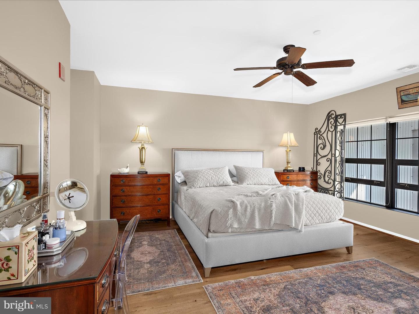 1200 Steuart Street #1021 photo 27