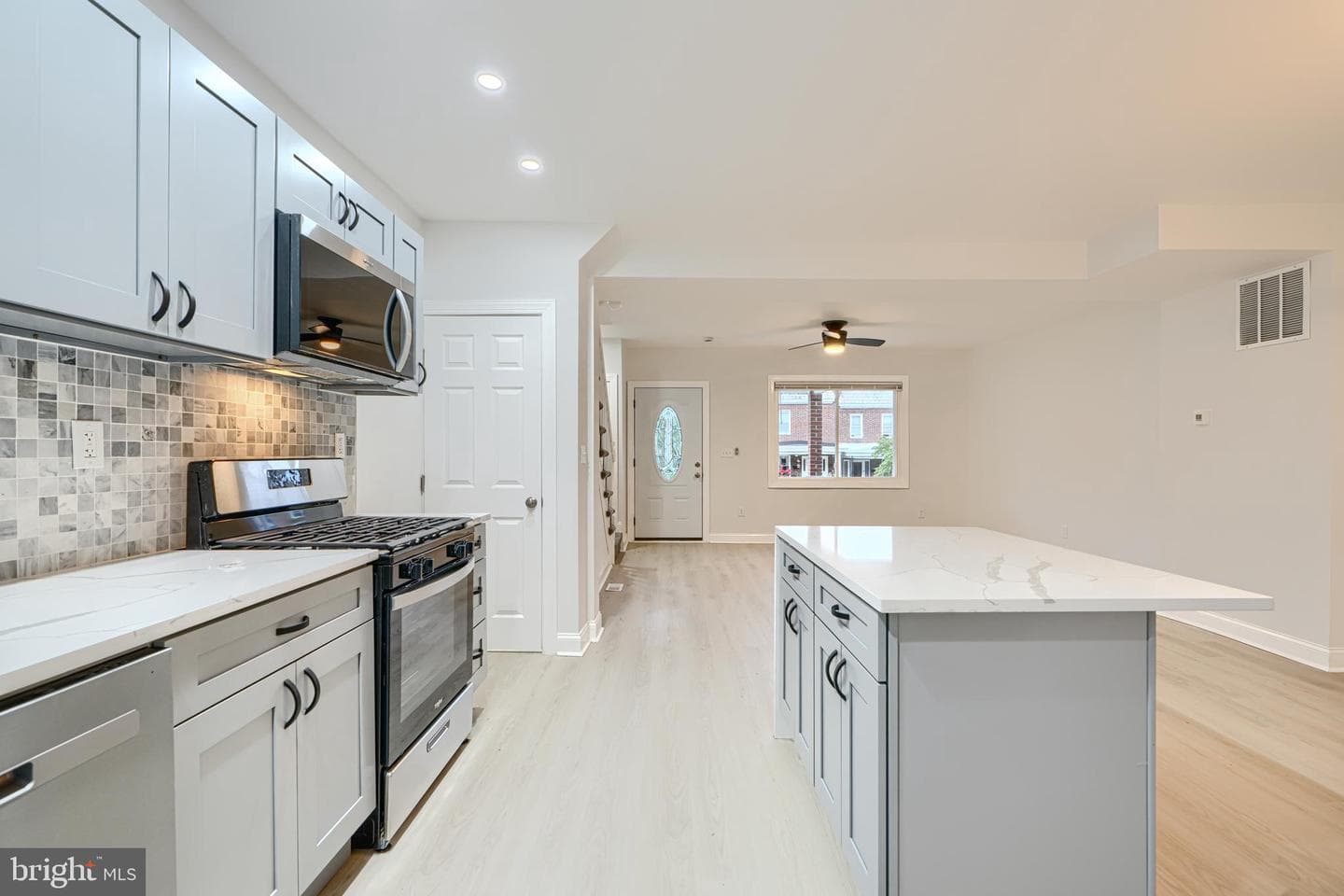 2433 Keyworth Avenue photo 5