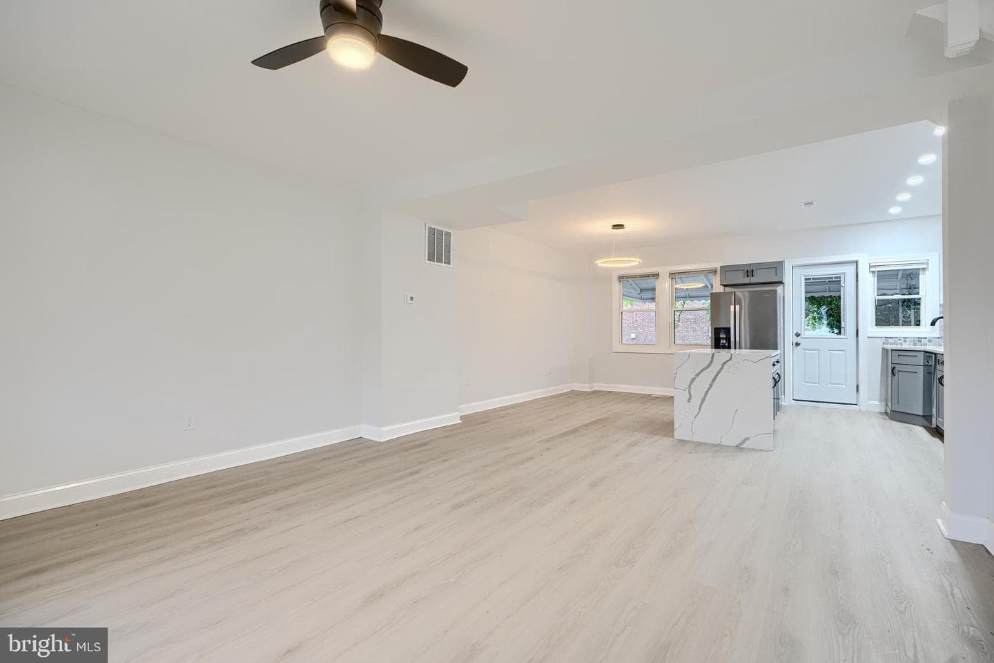 2433 Keyworth Avenue photo 8