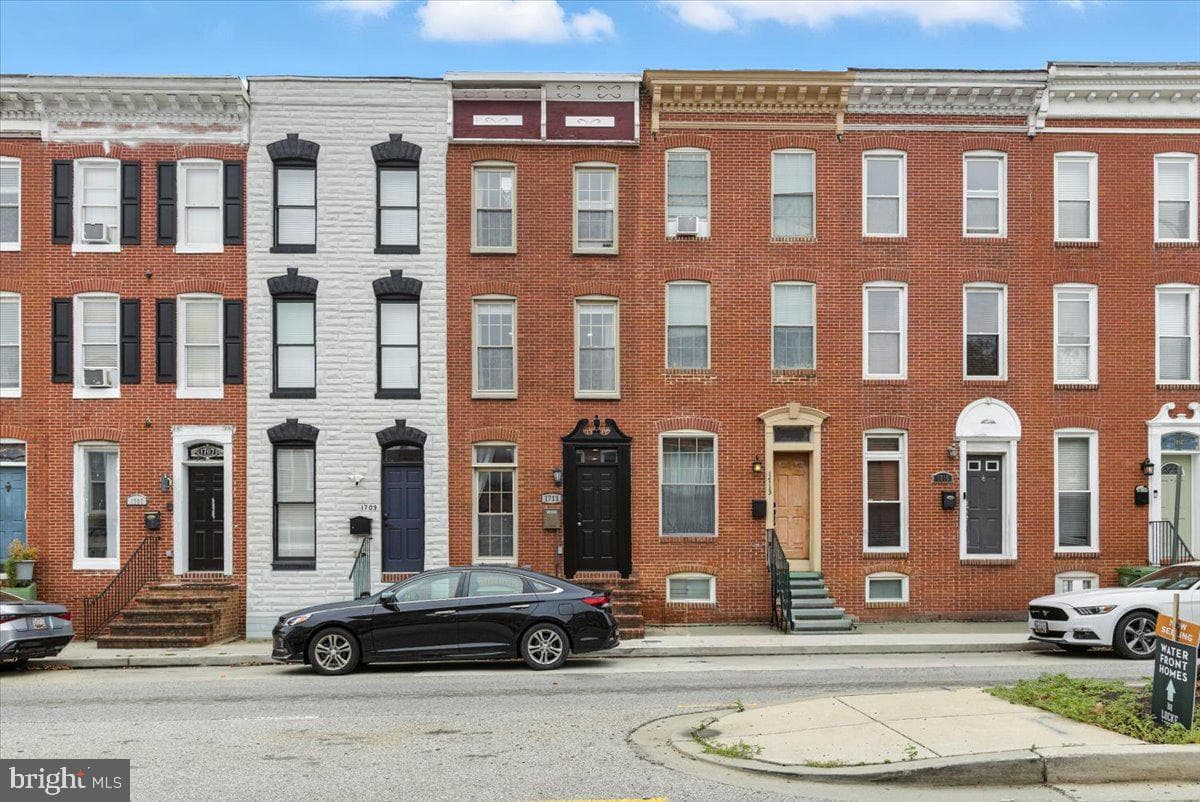 1711 S Hanover Street photo 2