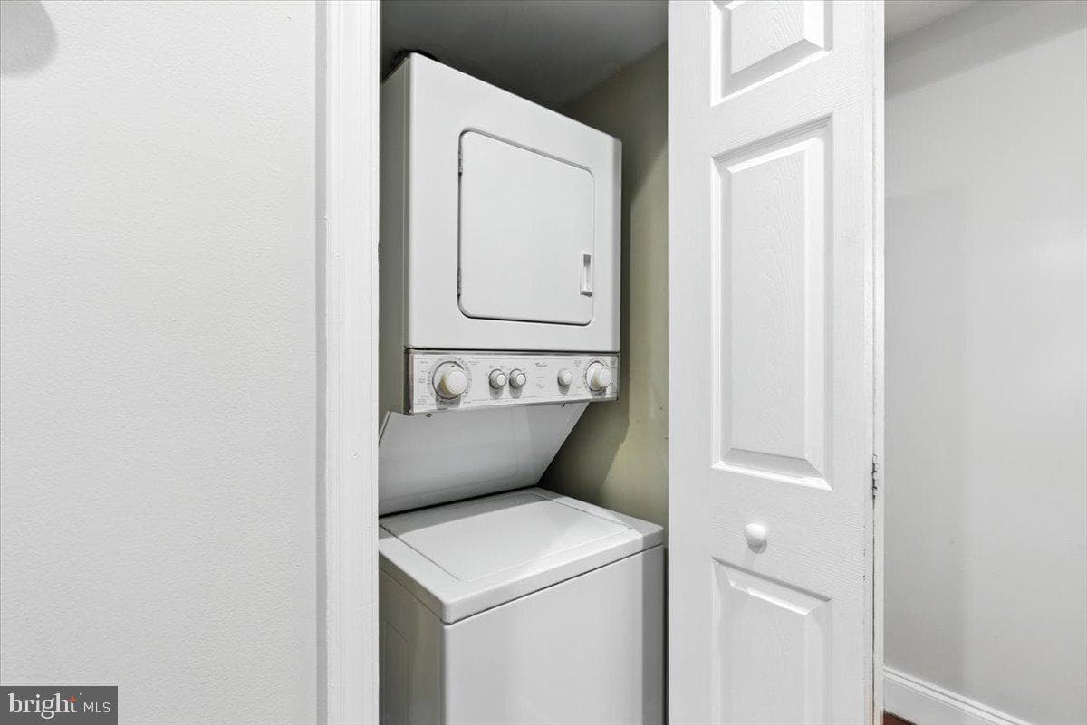1711 S Hanover Street photo 20
