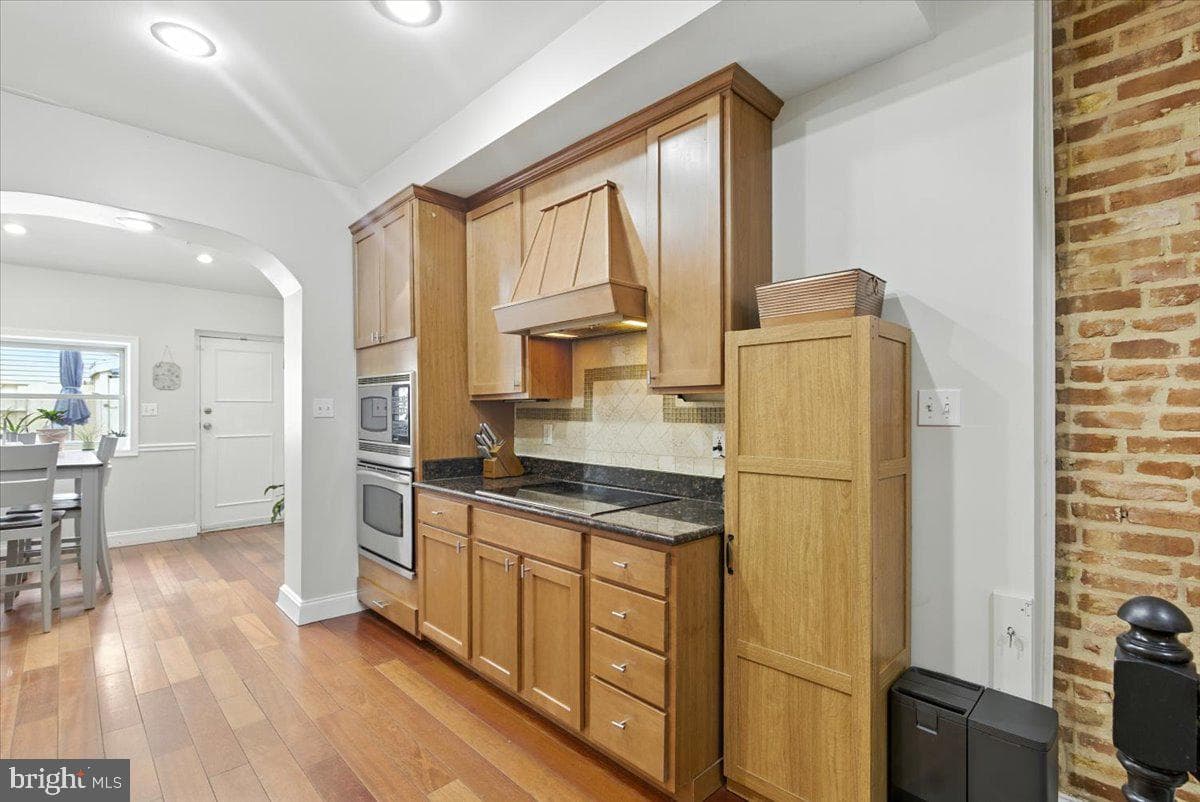1711 S Hanover Street photo 8