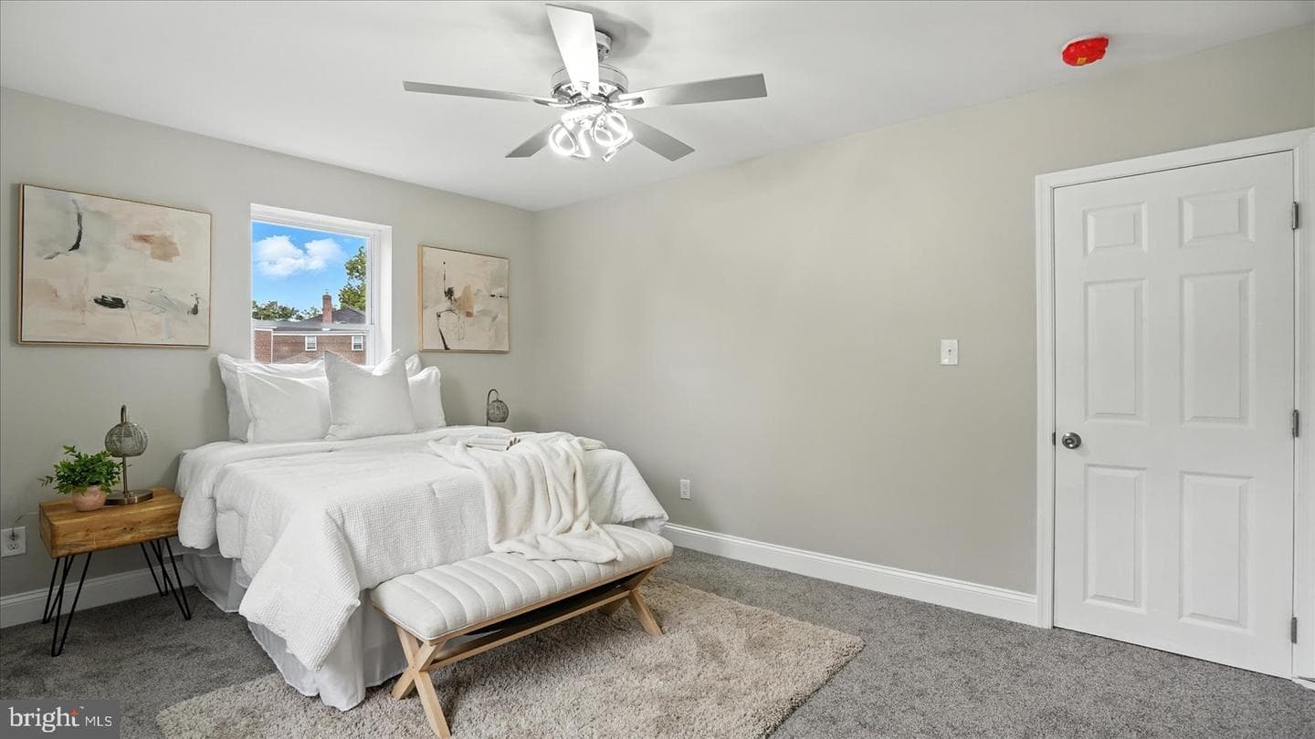 4703 Post Road photo 28